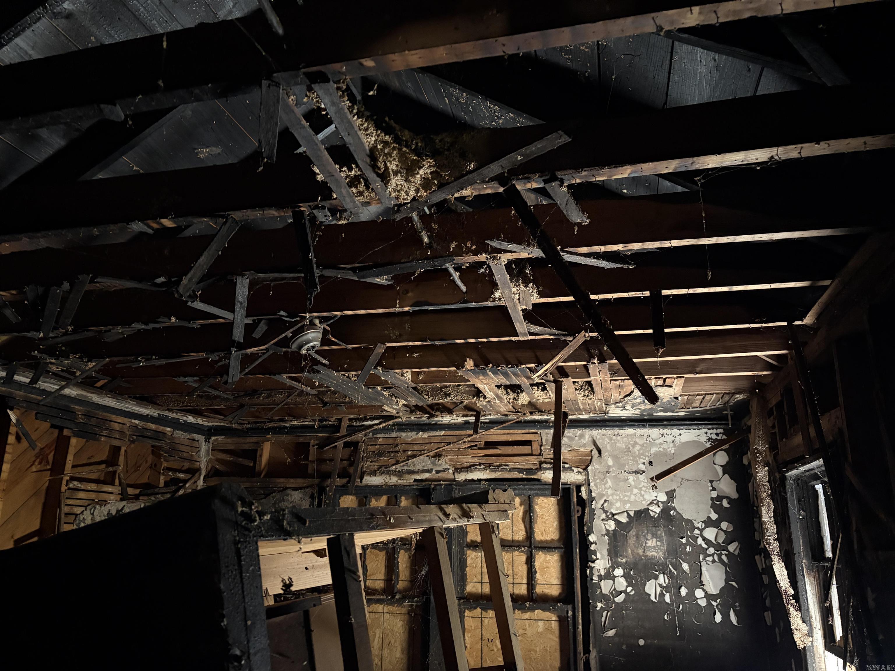 CHESTERFIELD SQUARE - Residential