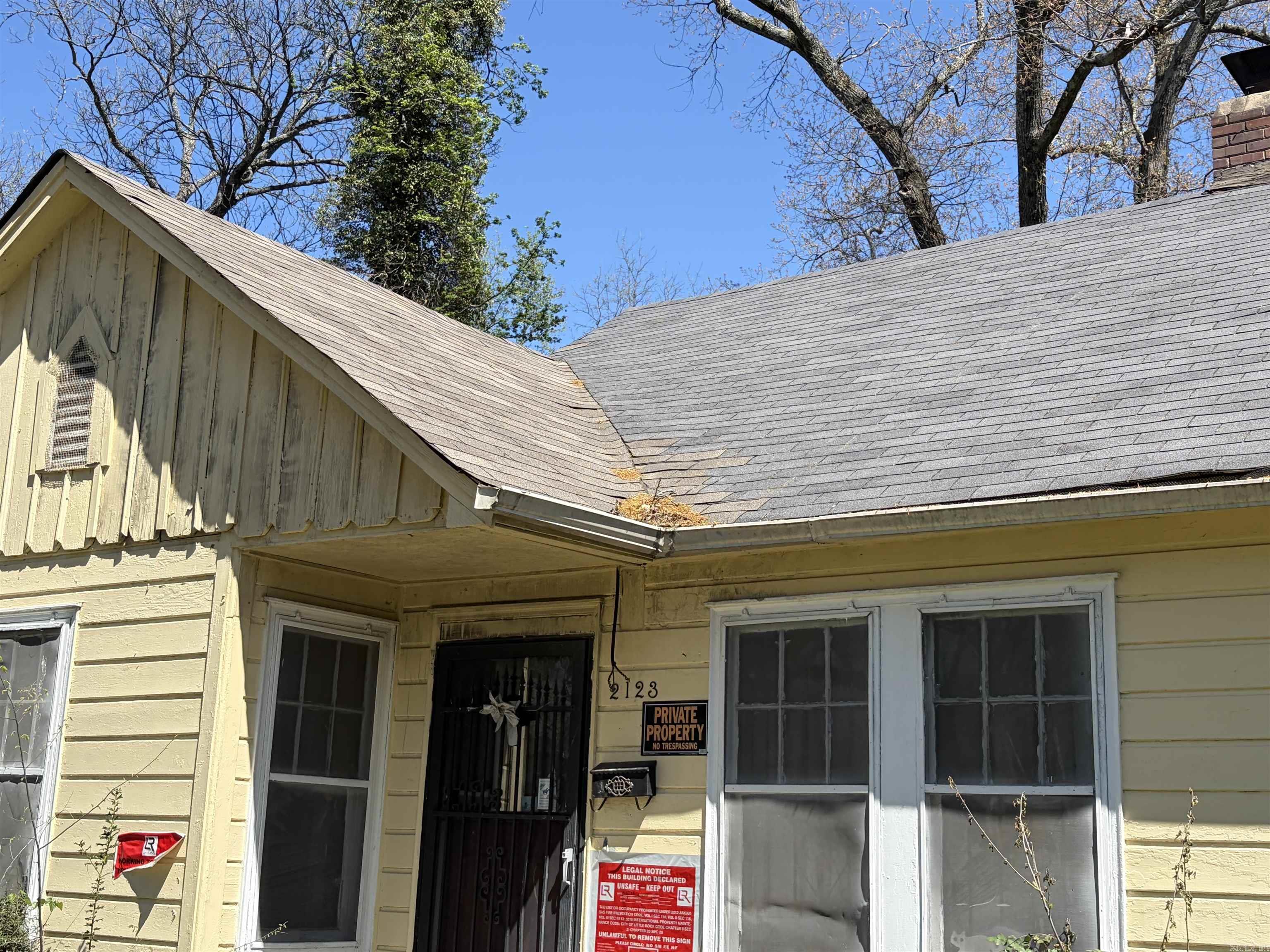 CHESTERFIELD SQUARE - Residential