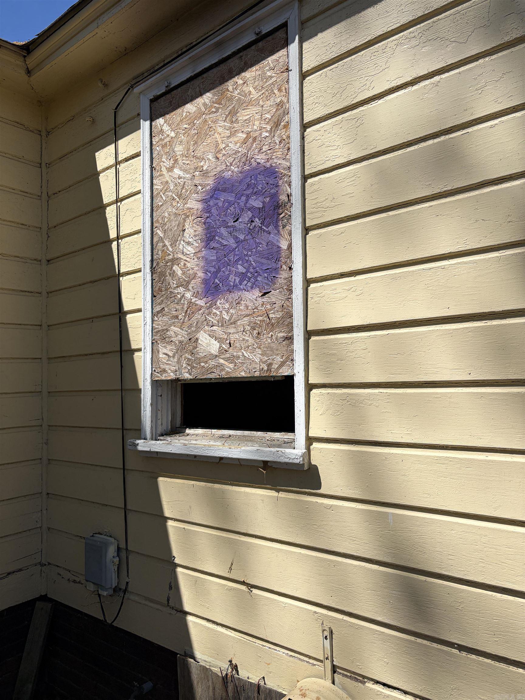 CHESTERFIELD SQUARE - Residential