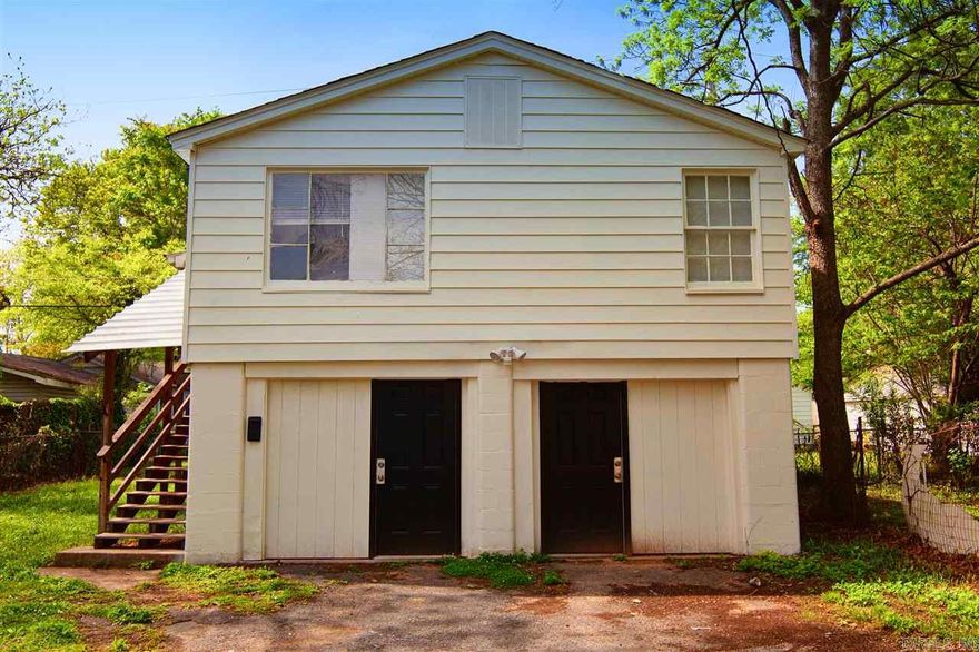 Newly renovated 2BD apartment in North Little Rock. New flooring, paint, and countertops! come check it out today!  Our leases are for 18 months and income has to be three times the amount of rent unless you have a housing voucher.