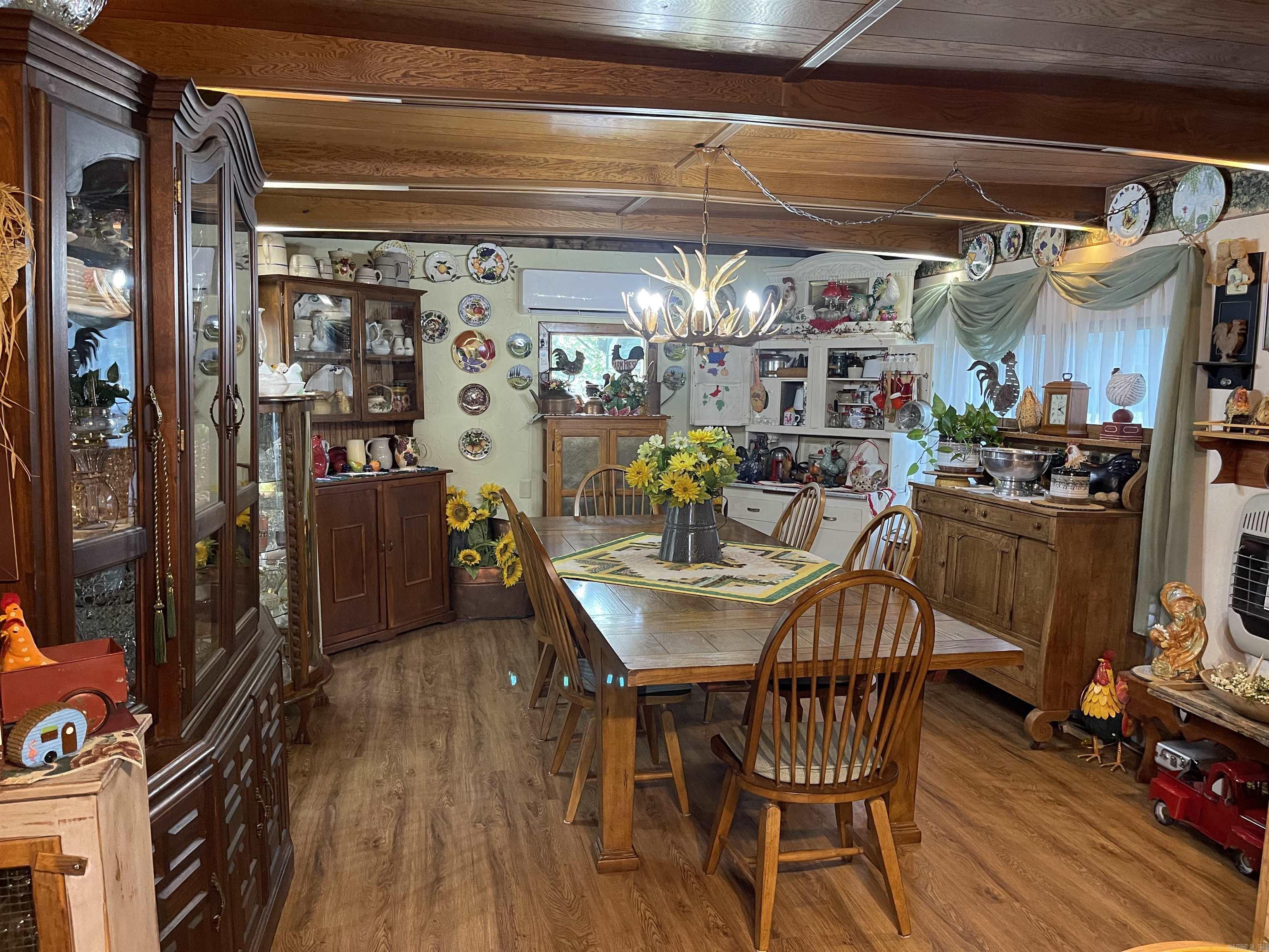 FRONTIER CANYON - Residential