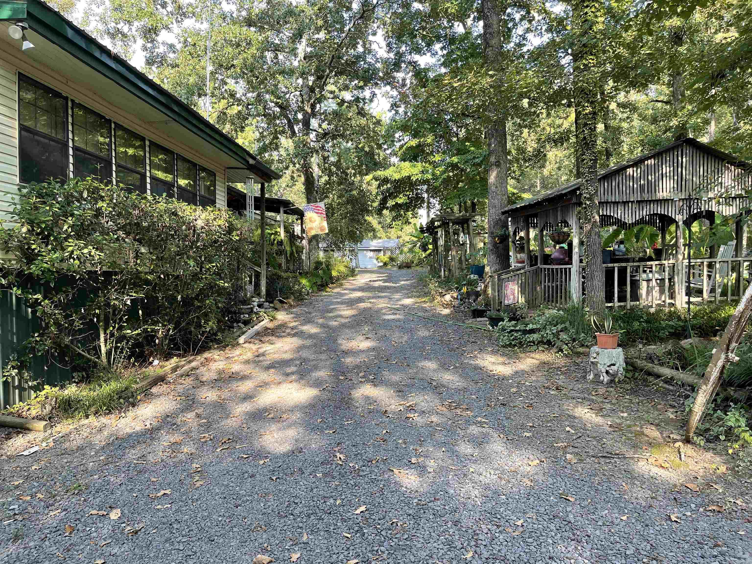 FRONTIER CANYON - Residential