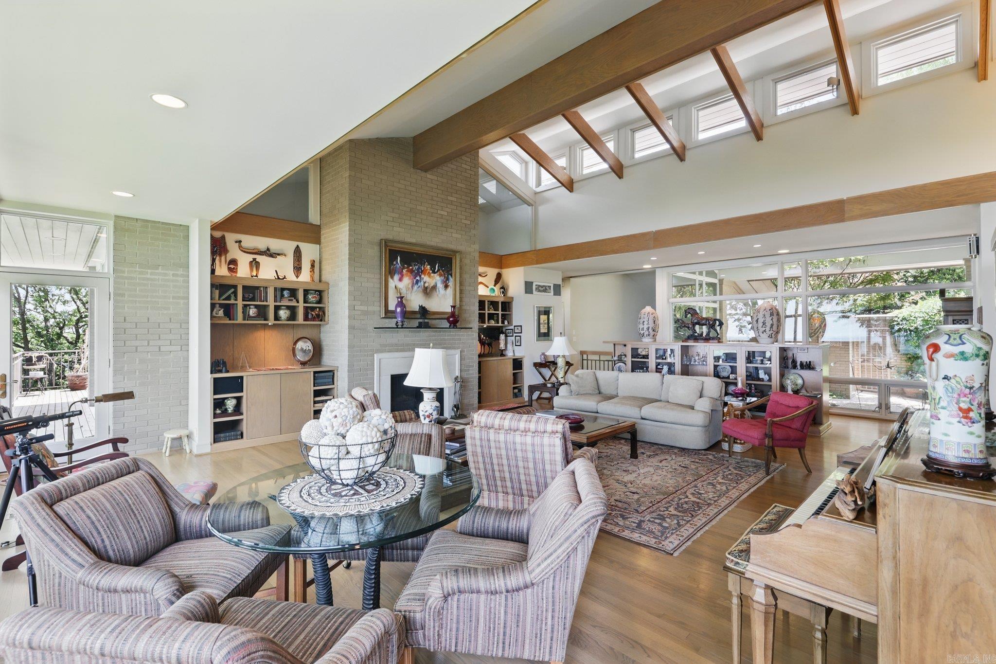 RIVERVIEW POINT - Residential