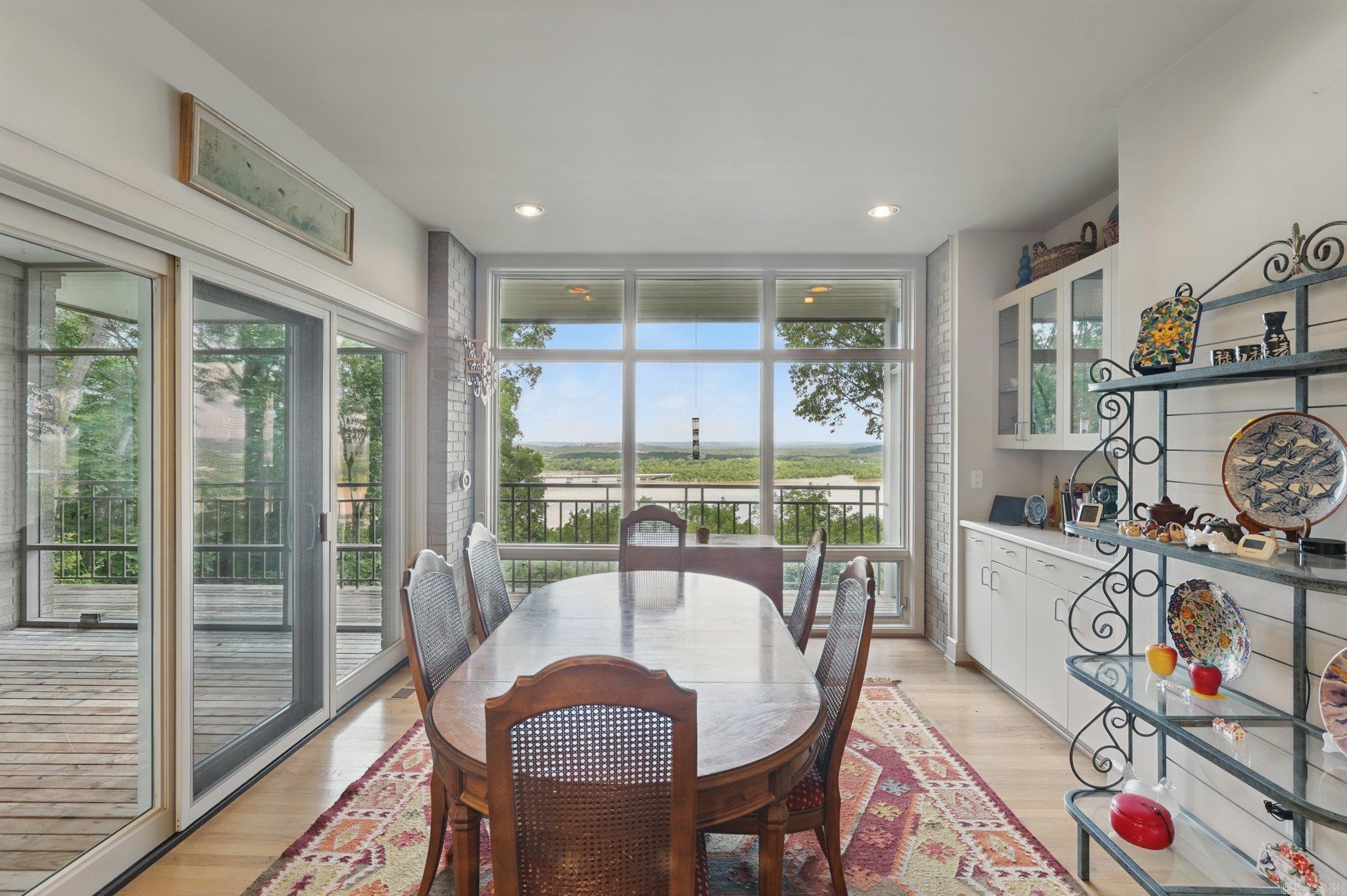 RIVERVIEW POINT - Residential
