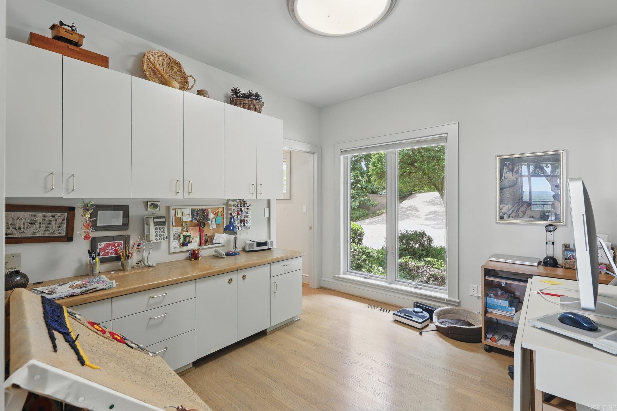 RIVERVIEW POINT - Residential