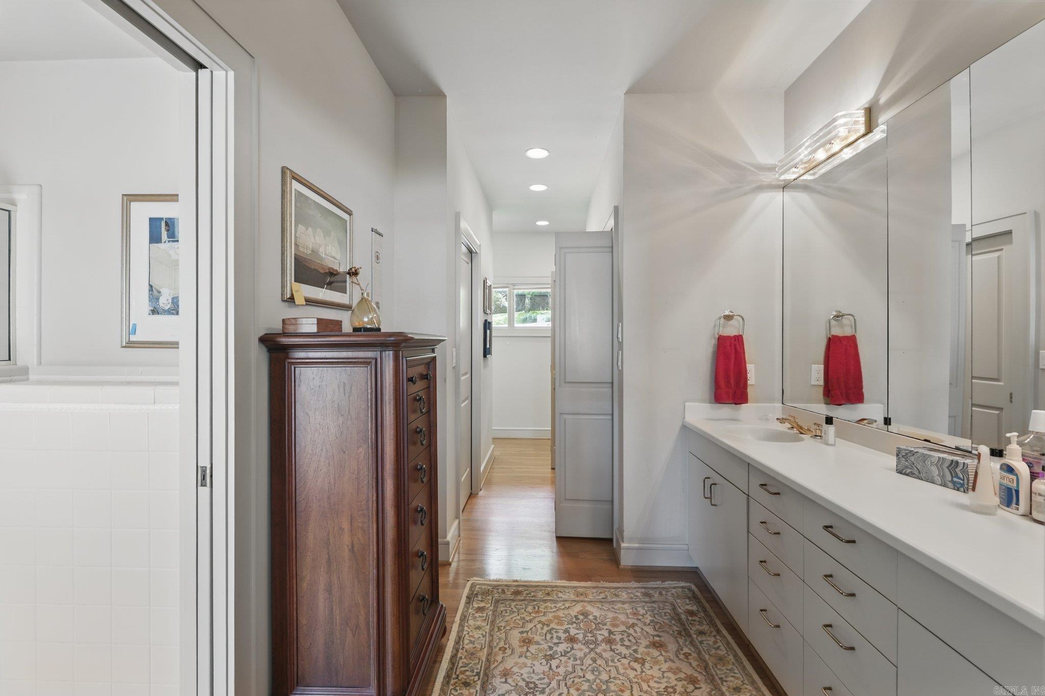 RIVERVIEW POINT - Residential