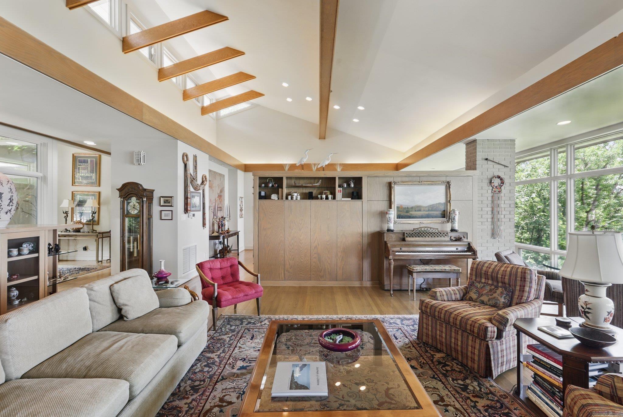 RIVERVIEW POINT - Residential