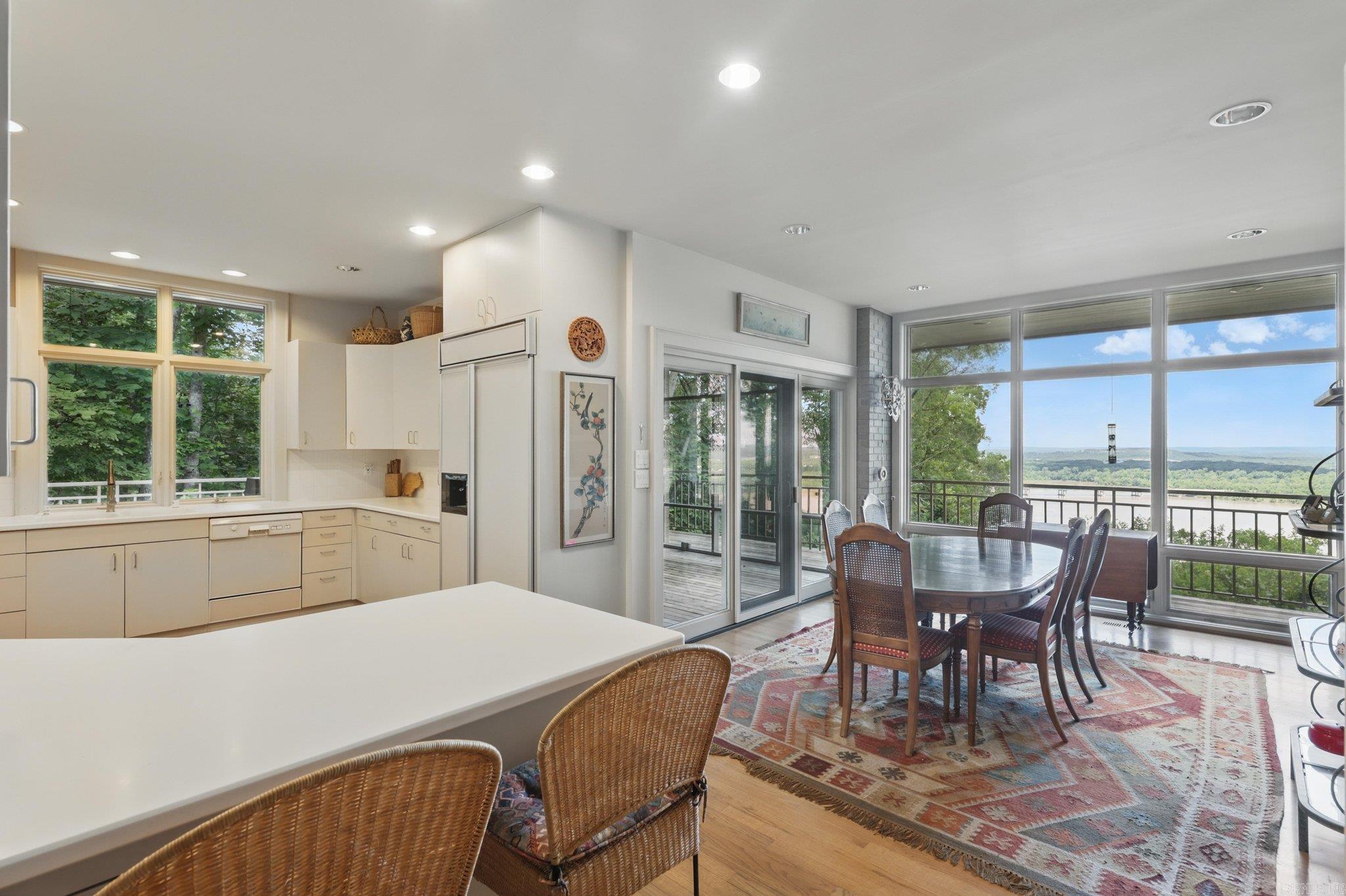 RIVERVIEW POINT - Residential