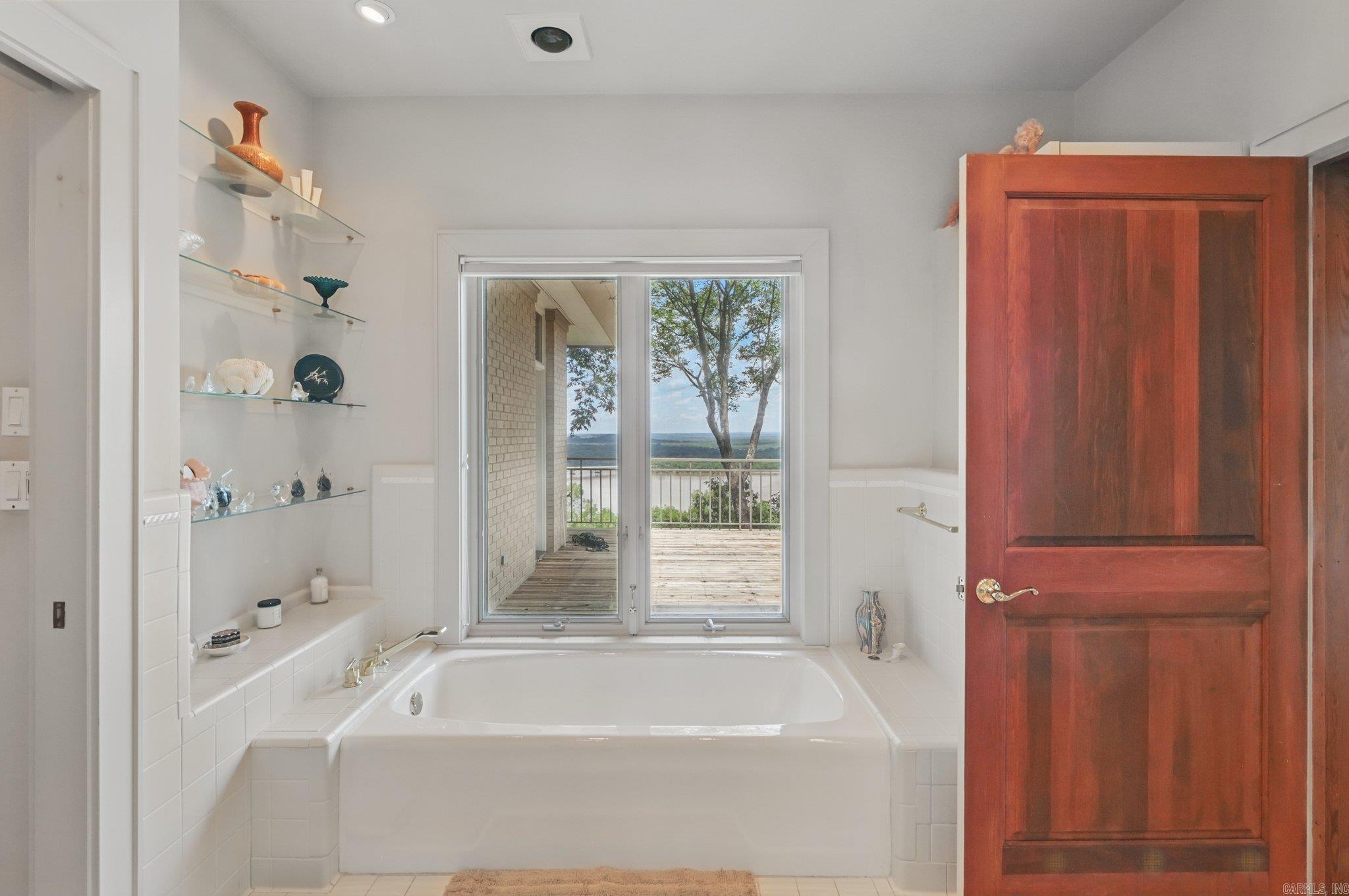 RIVERVIEW POINT - Residential