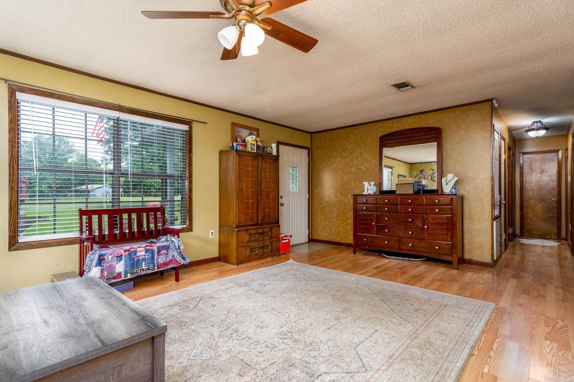 LIBERTY CREEK EST - Residential