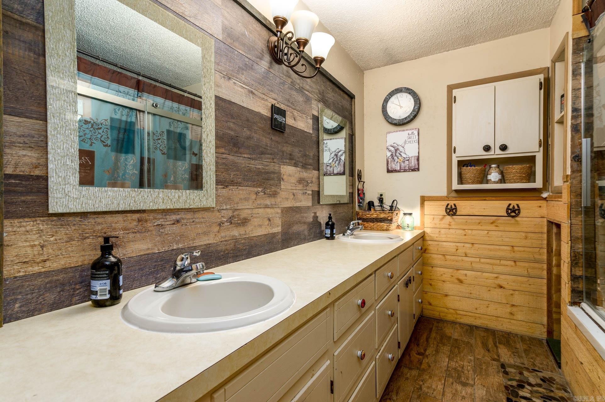 LIBERTY CREEK EST - Residential