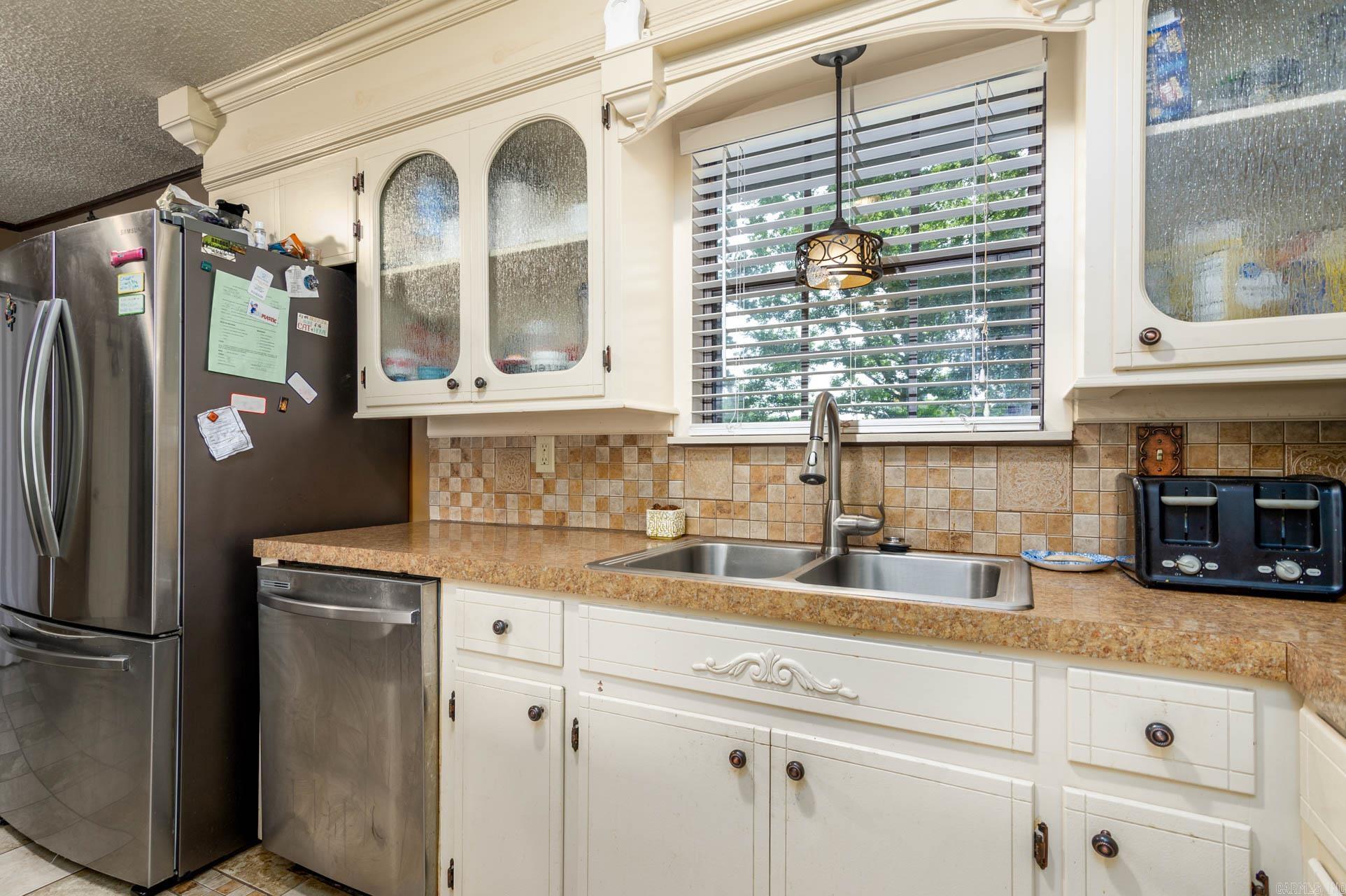 LIBERTY CREEK EST - Residential