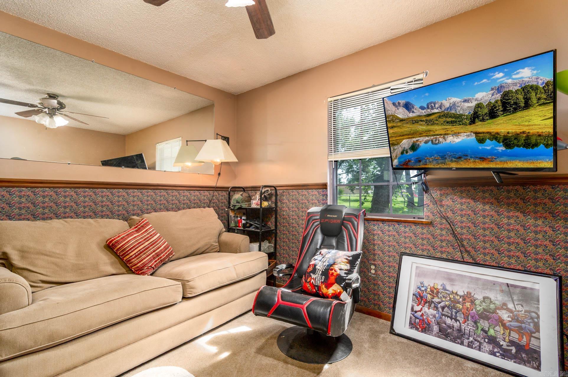 LIBERTY CREEK EST - Residential