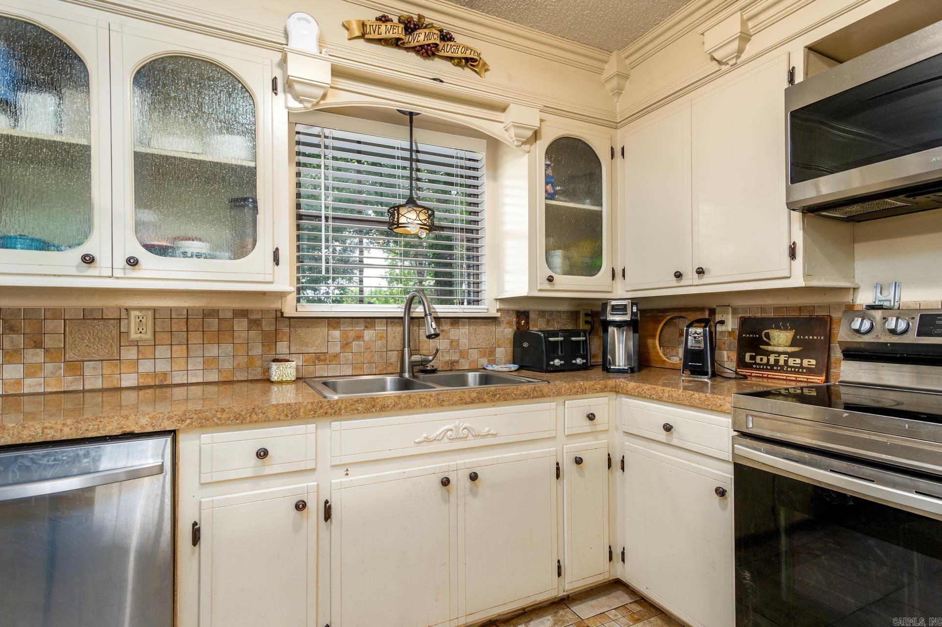 LIBERTY CREEK EST - Residential