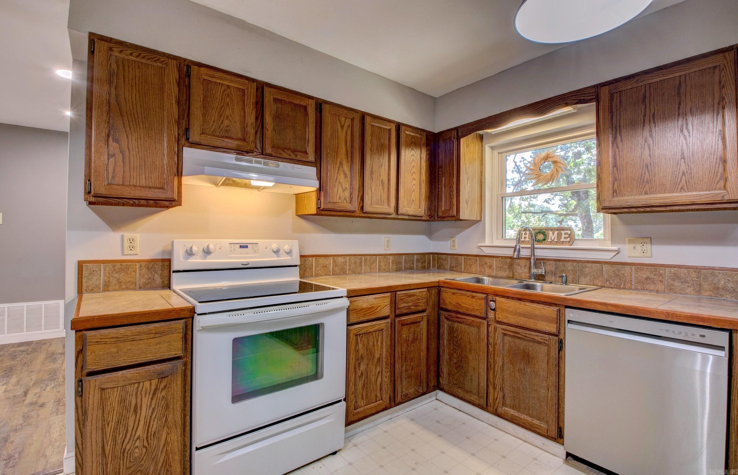 EDGEPARK TO COOK MTN VIL - Residential