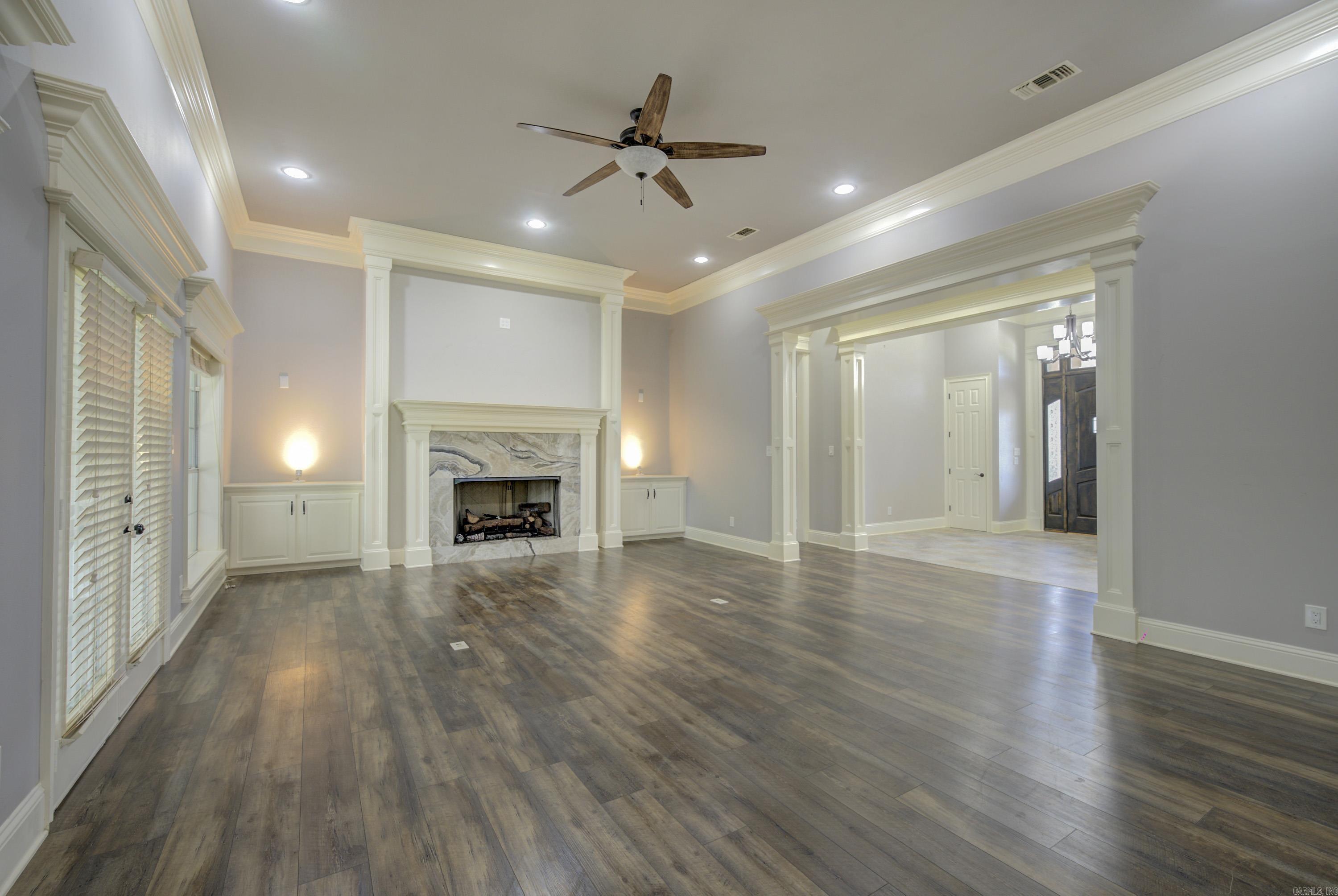 Tall Oaks - Residential