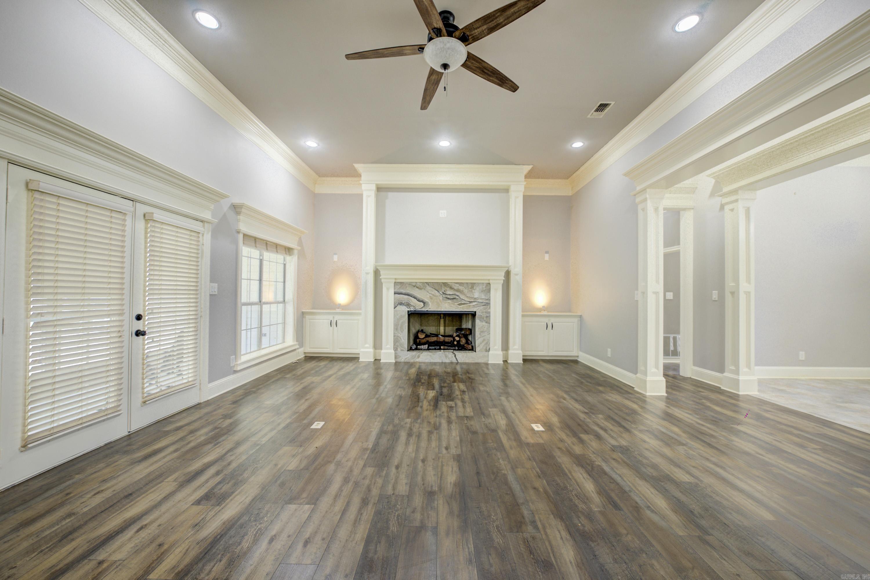 Tall Oaks - Residential