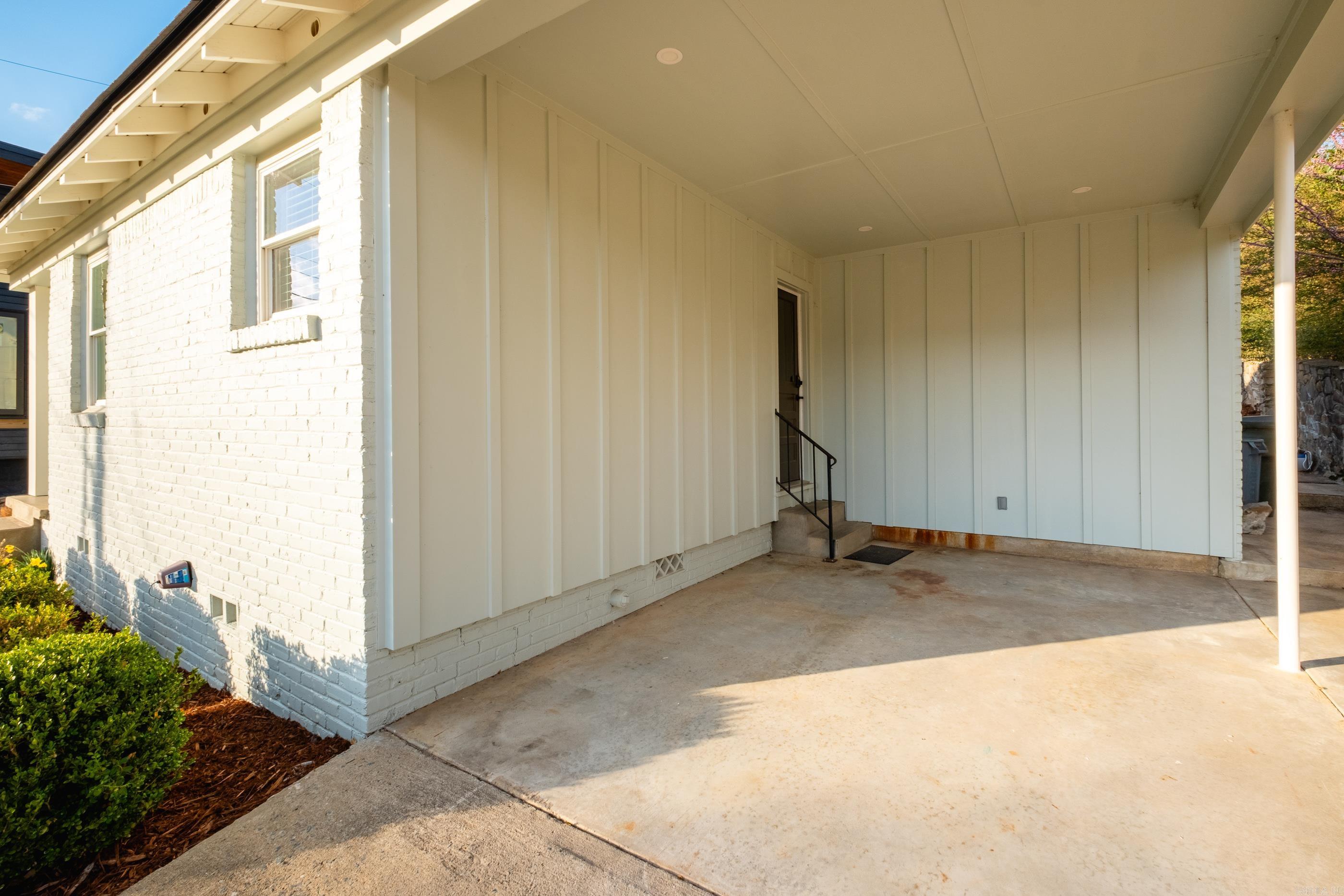 KINGWOOD PLACE - Residential