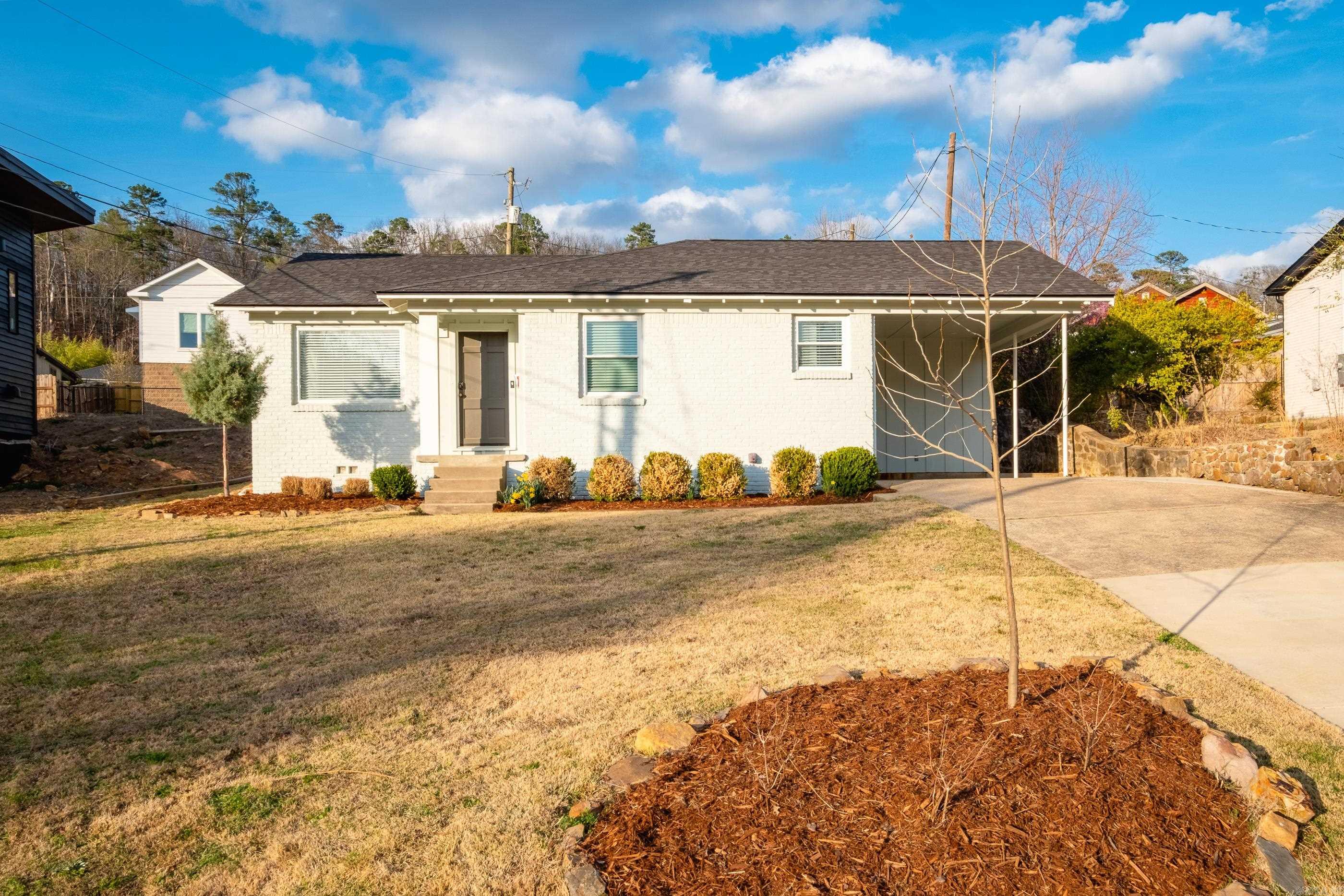 KINGWOOD PLACE - Residential