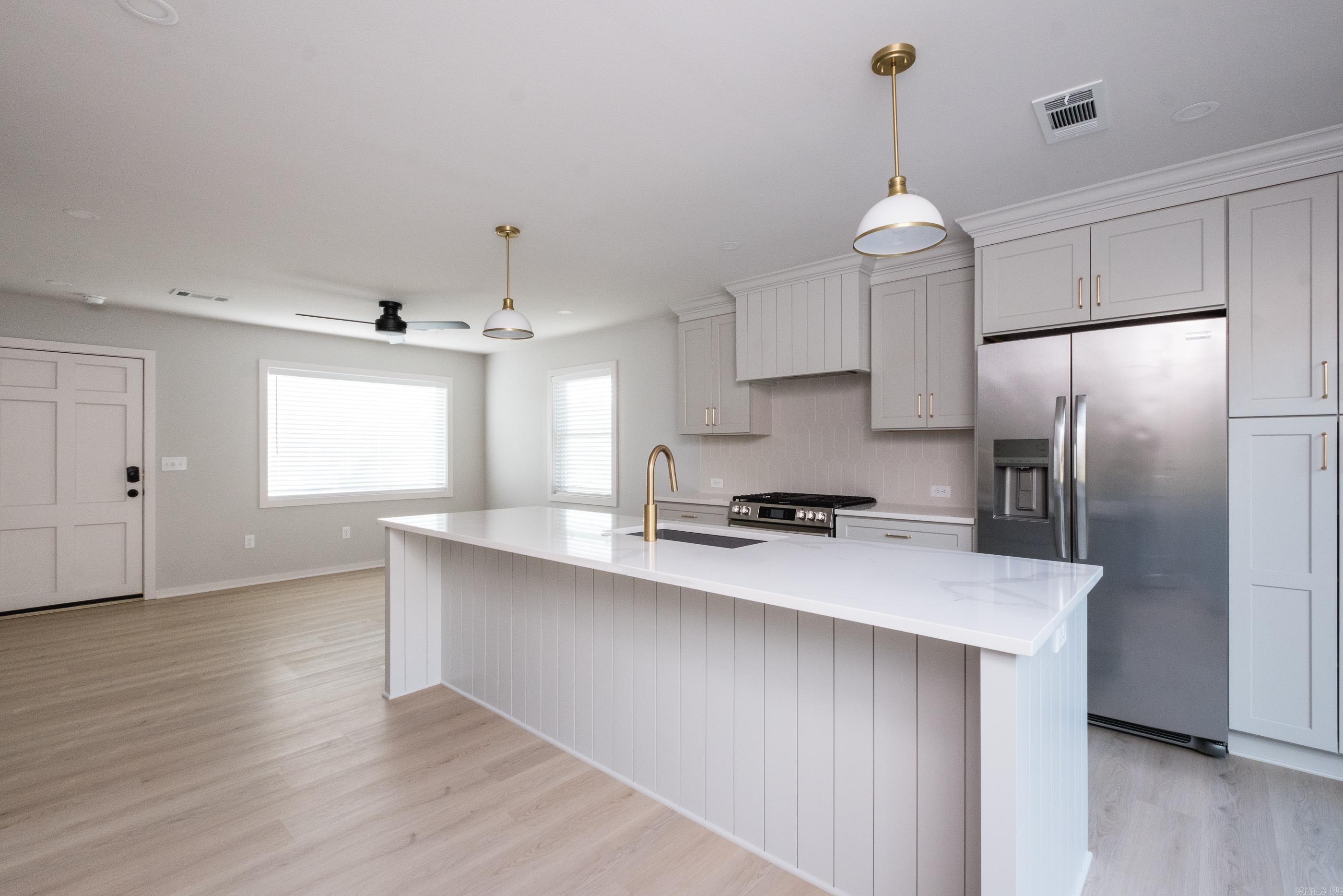 KINGWOOD PLACE - Residential