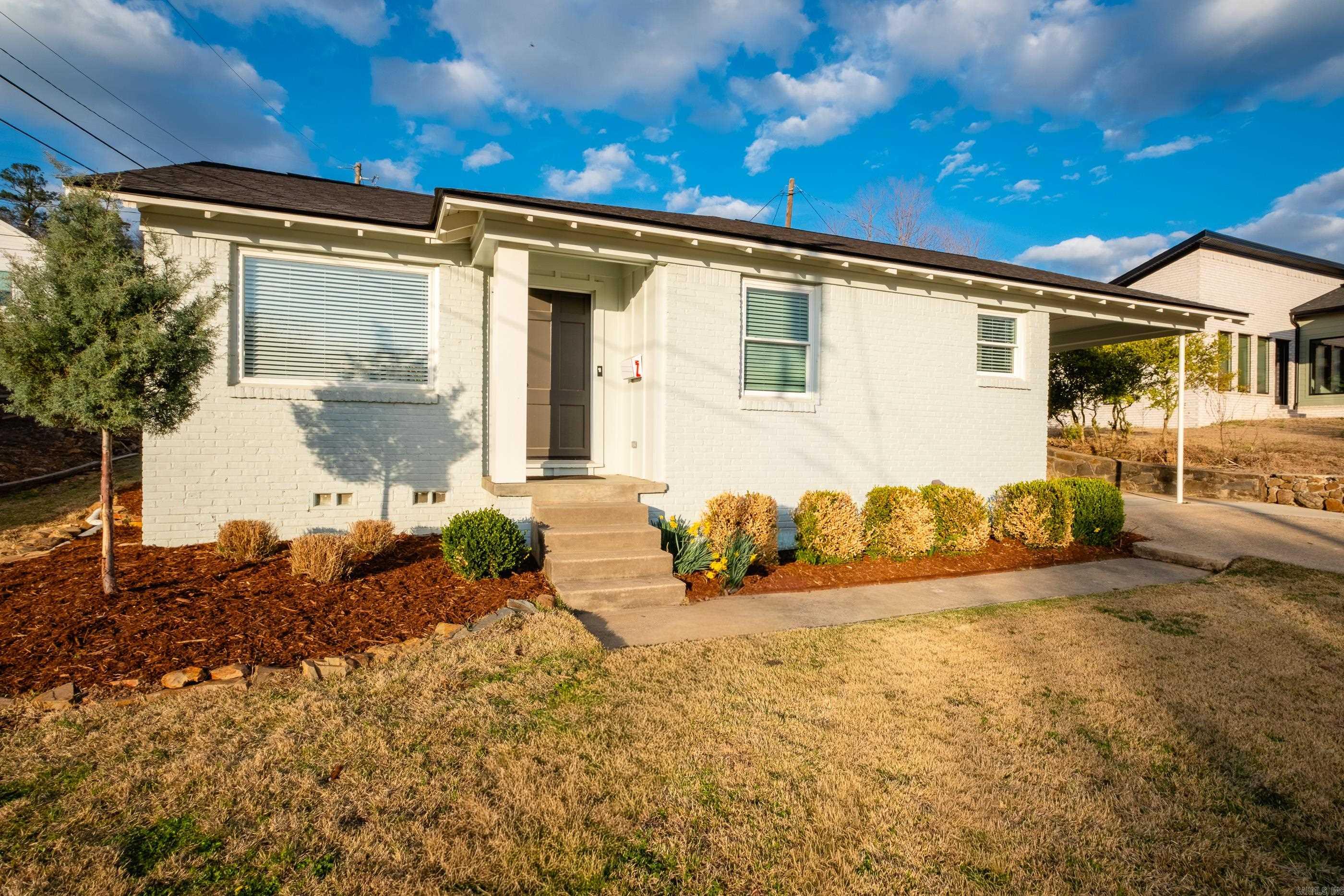 KINGWOOD PLACE - Residential