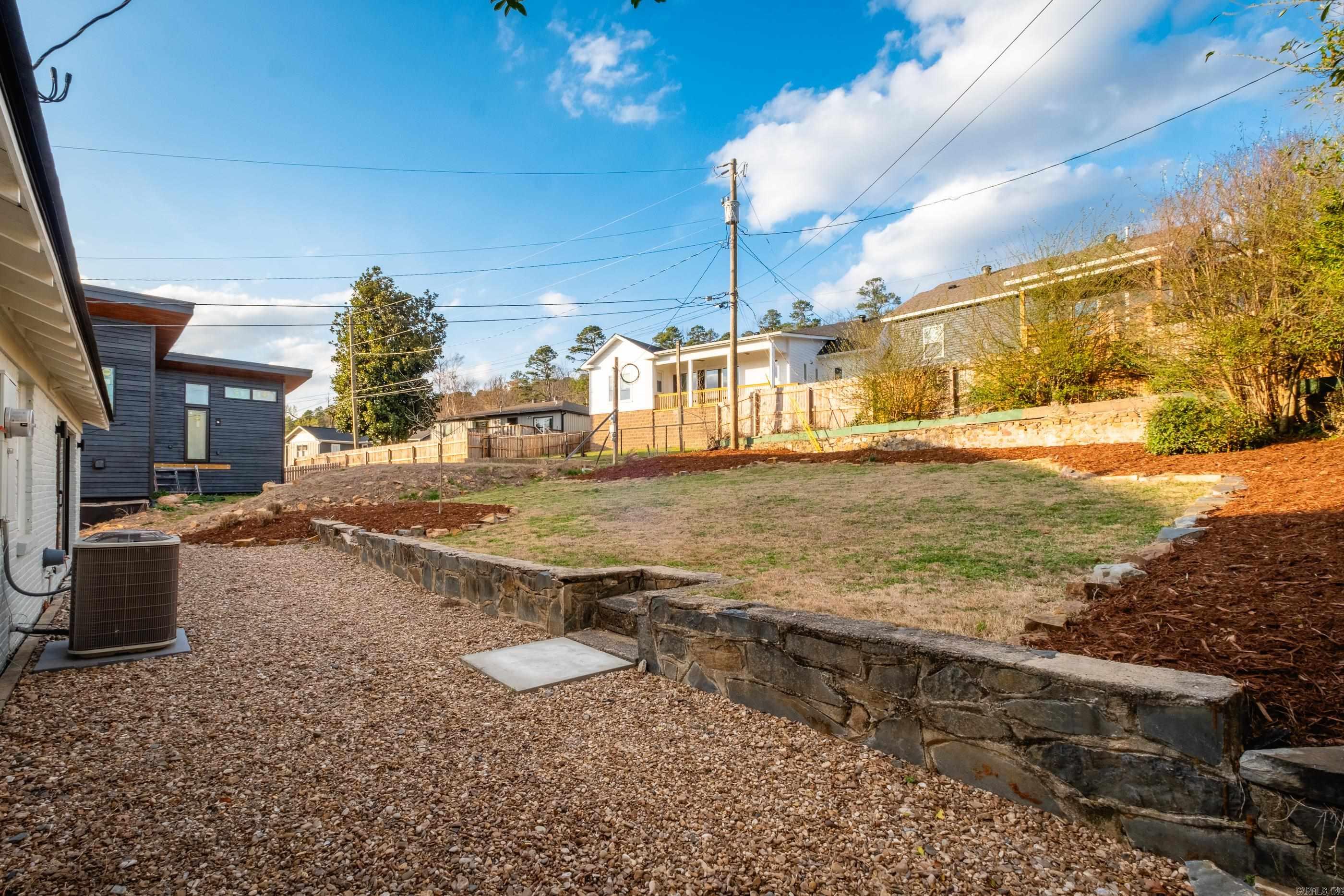 KINGWOOD PLACE - Residential