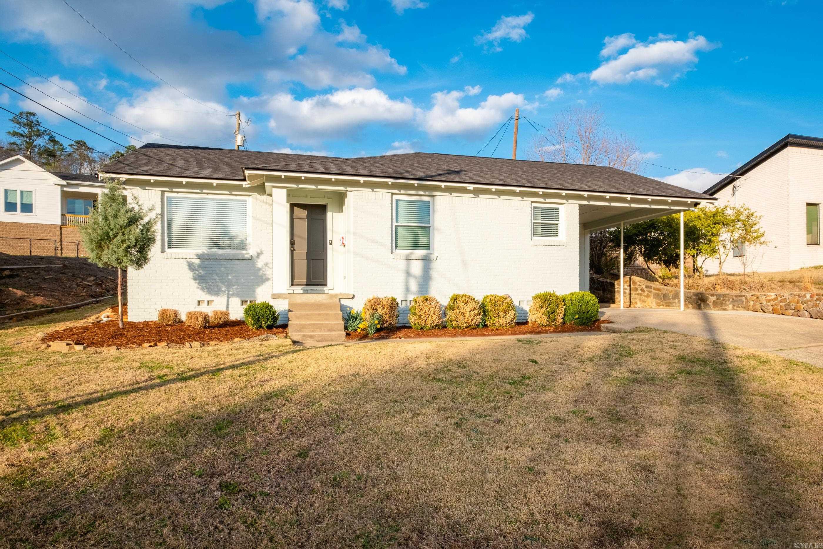 KINGWOOD PLACE - Residential