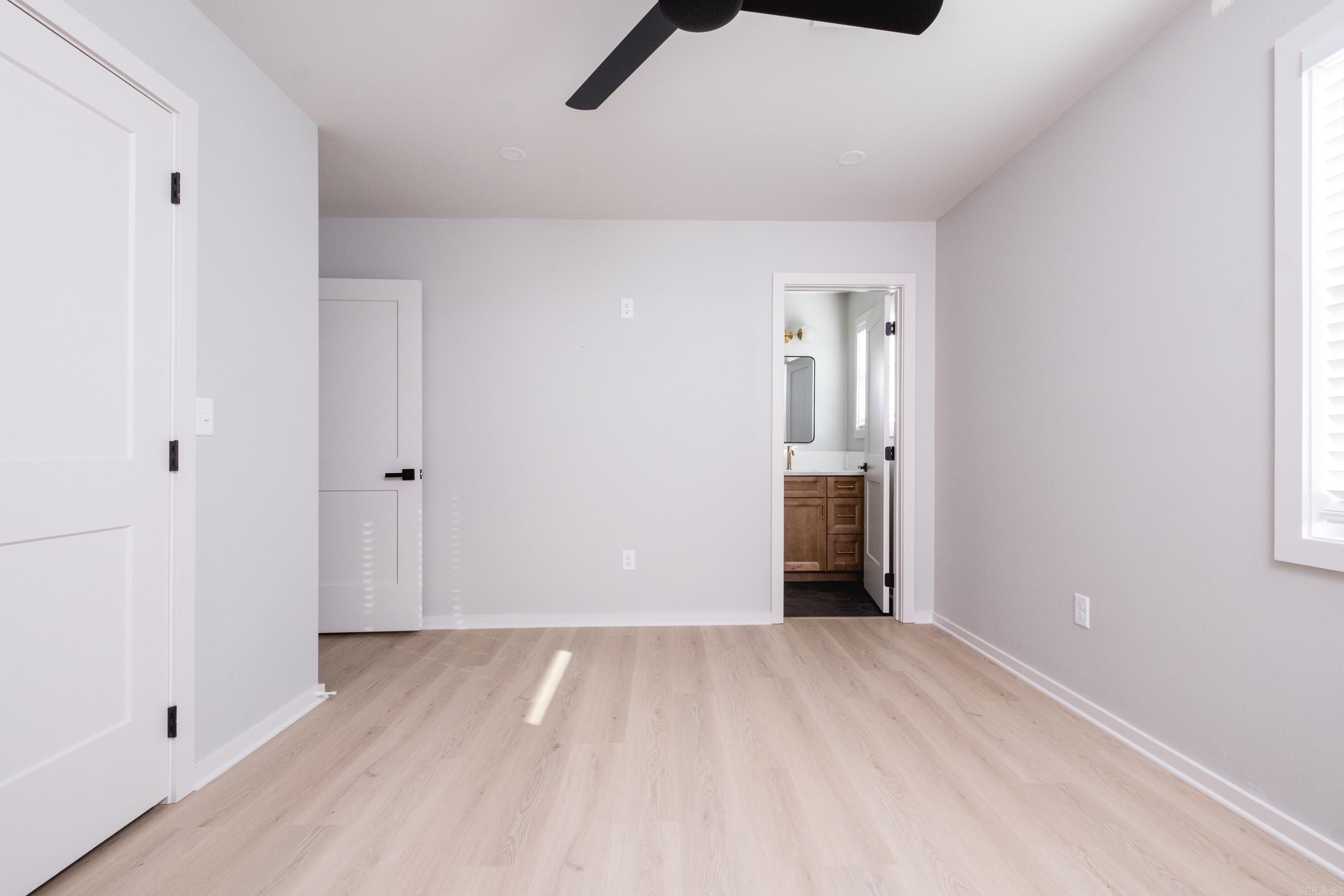 KINGWOOD PLACE - Residential