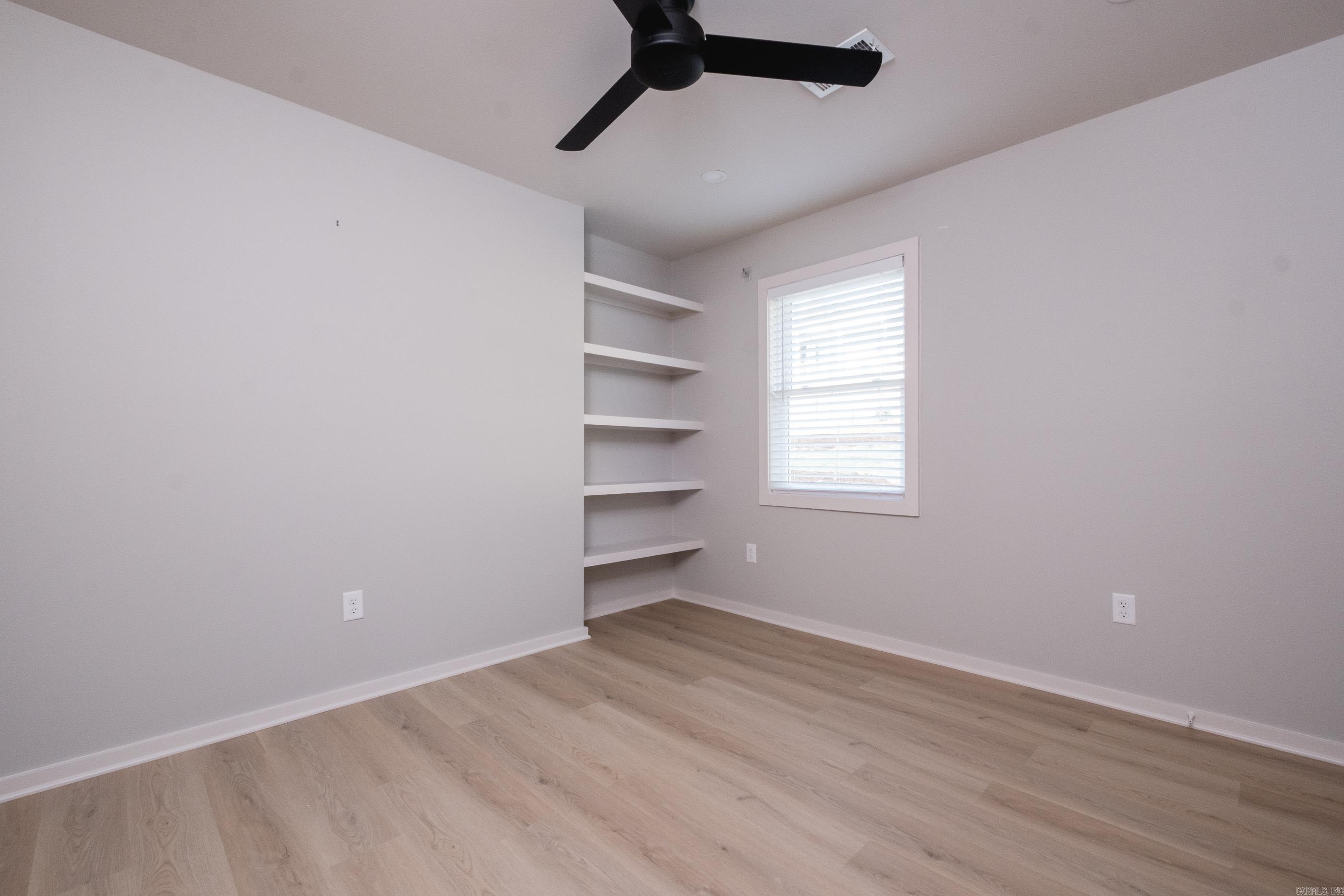 KINGWOOD PLACE - Residential