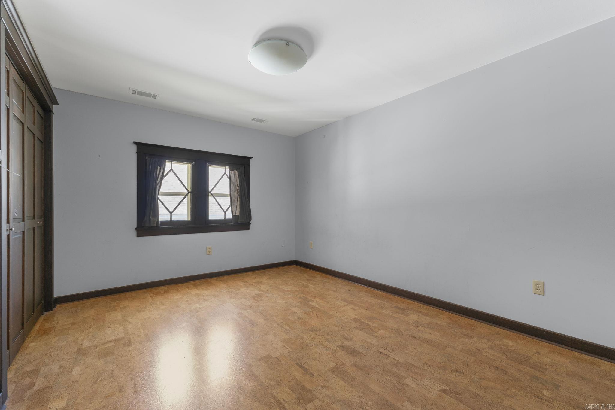 STIFFTS C S - Residential