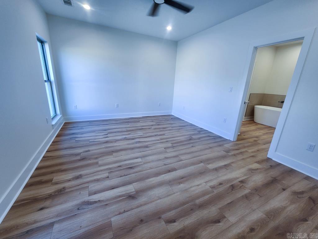 EAST MEADOW - Residential