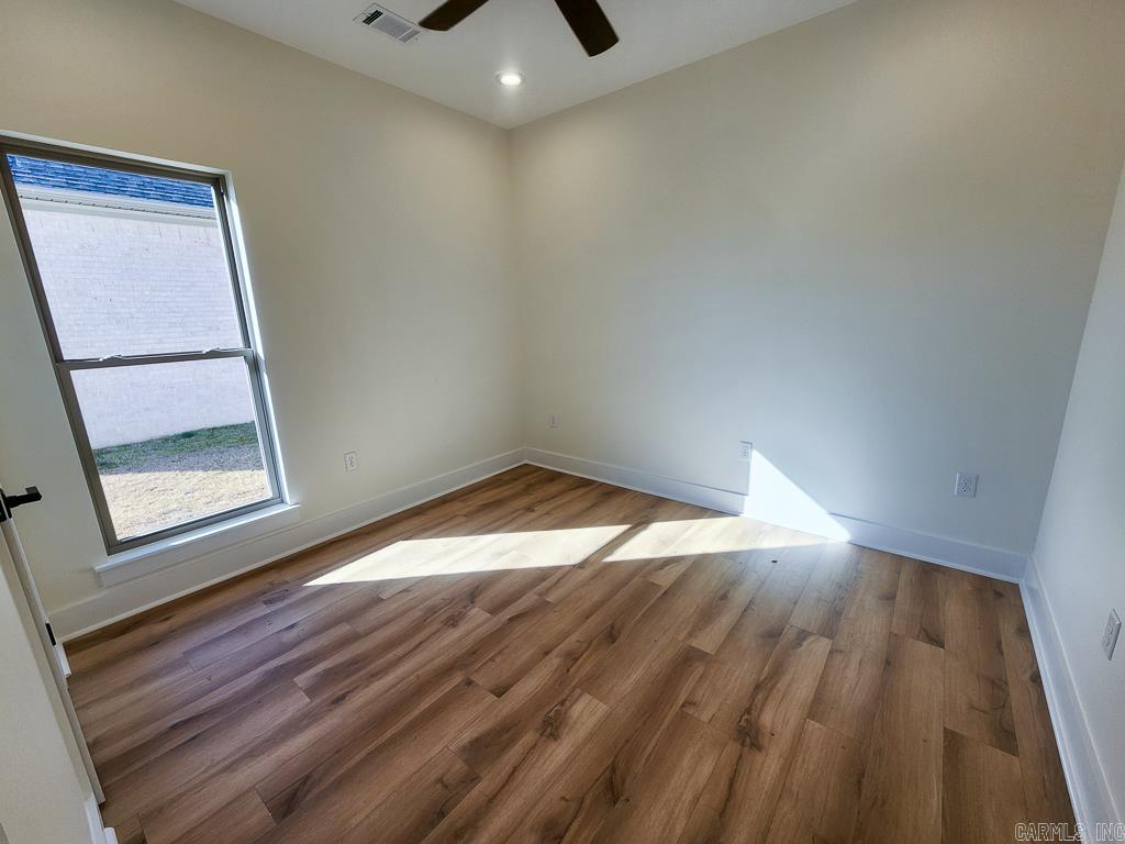 EAST MEADOW - Residential