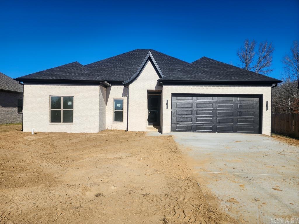 EAST MEADOW - Residential