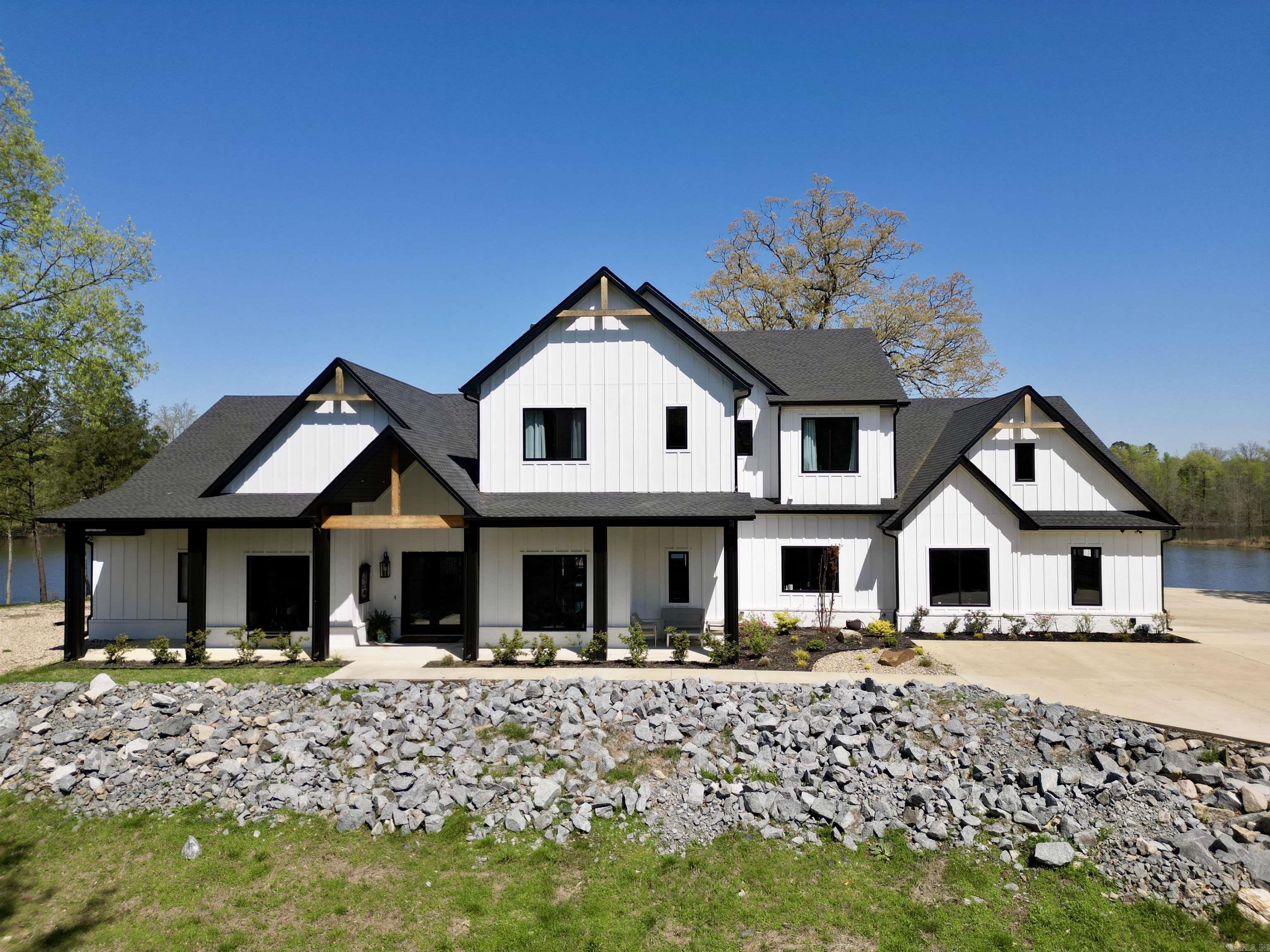 Metes & Bounds - Residential