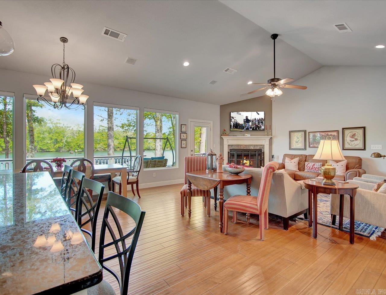 DIAMONDHEAD N - Residential