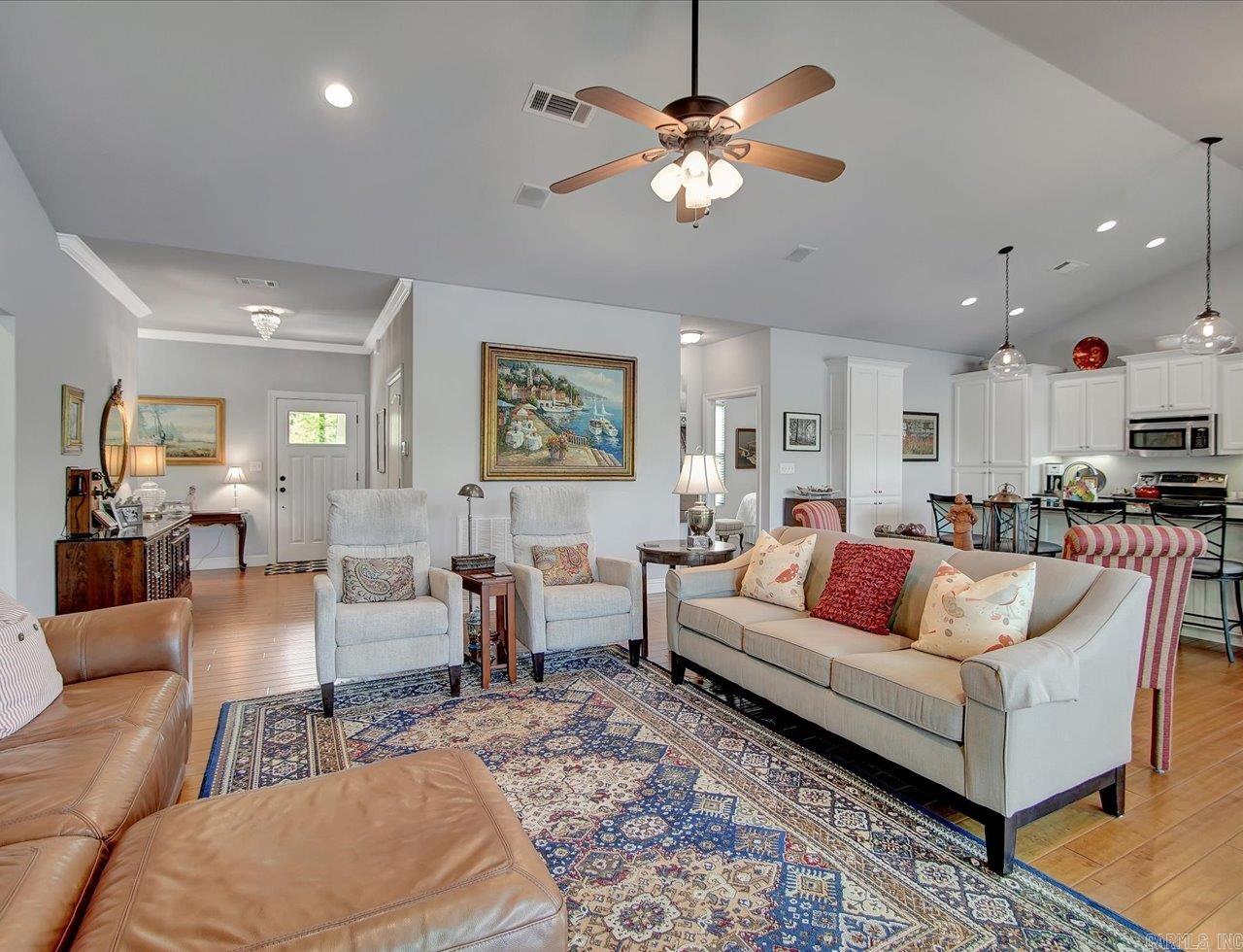 DIAMONDHEAD N - Residential