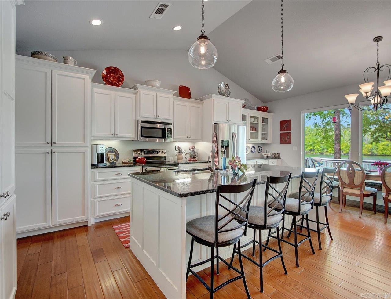 DIAMONDHEAD N - Residential