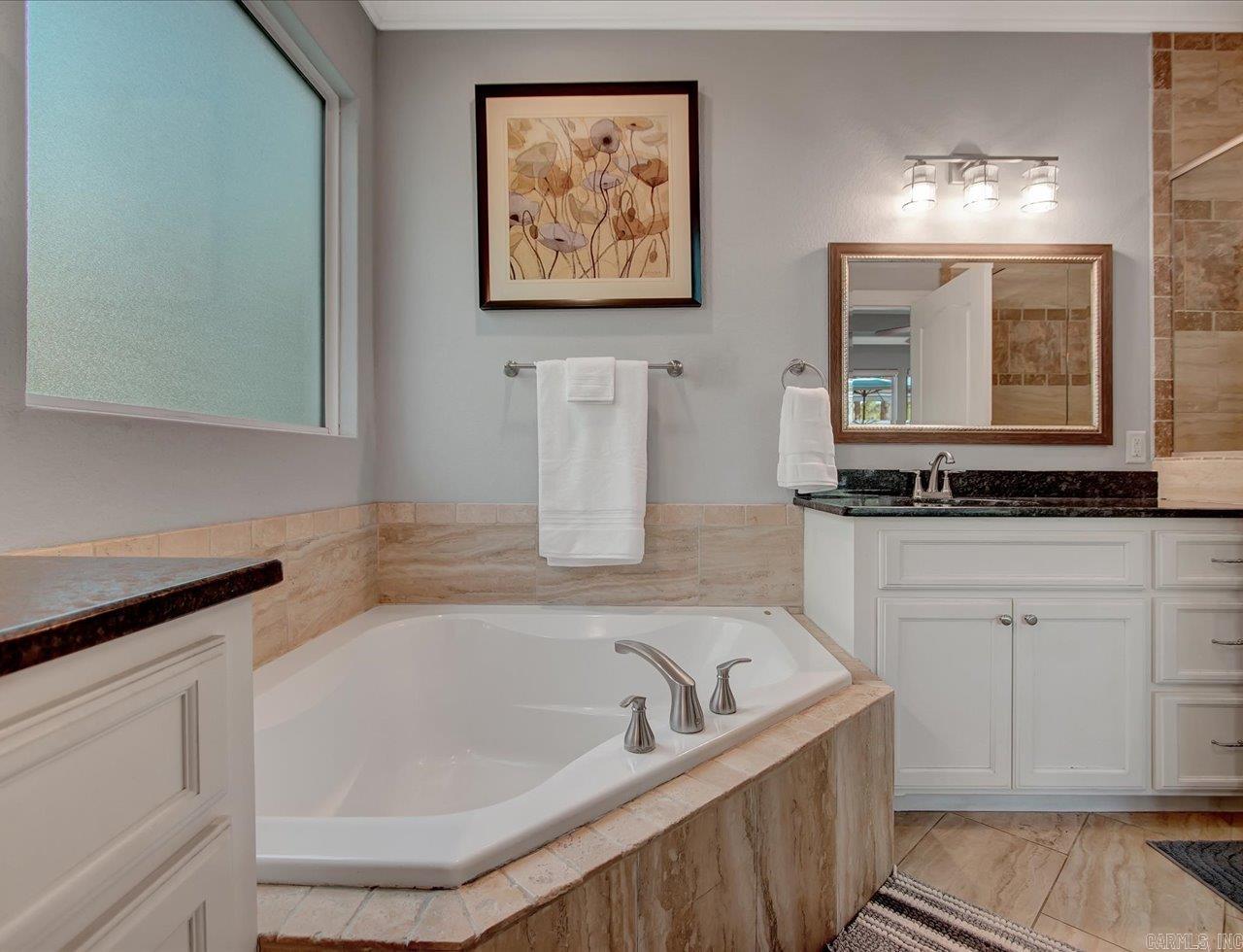 DIAMONDHEAD N - Residential