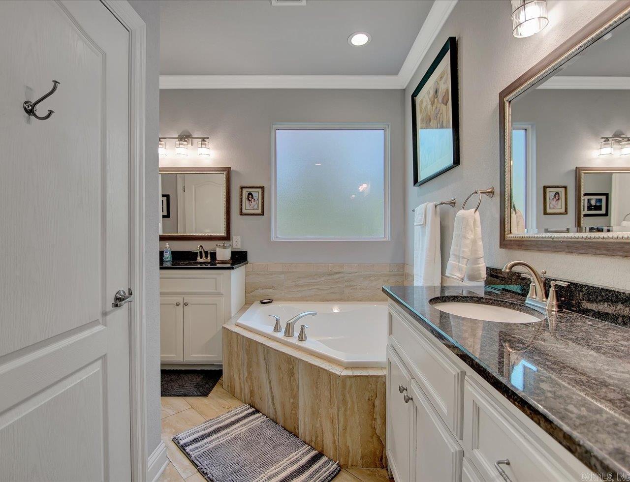 DIAMONDHEAD N - Residential