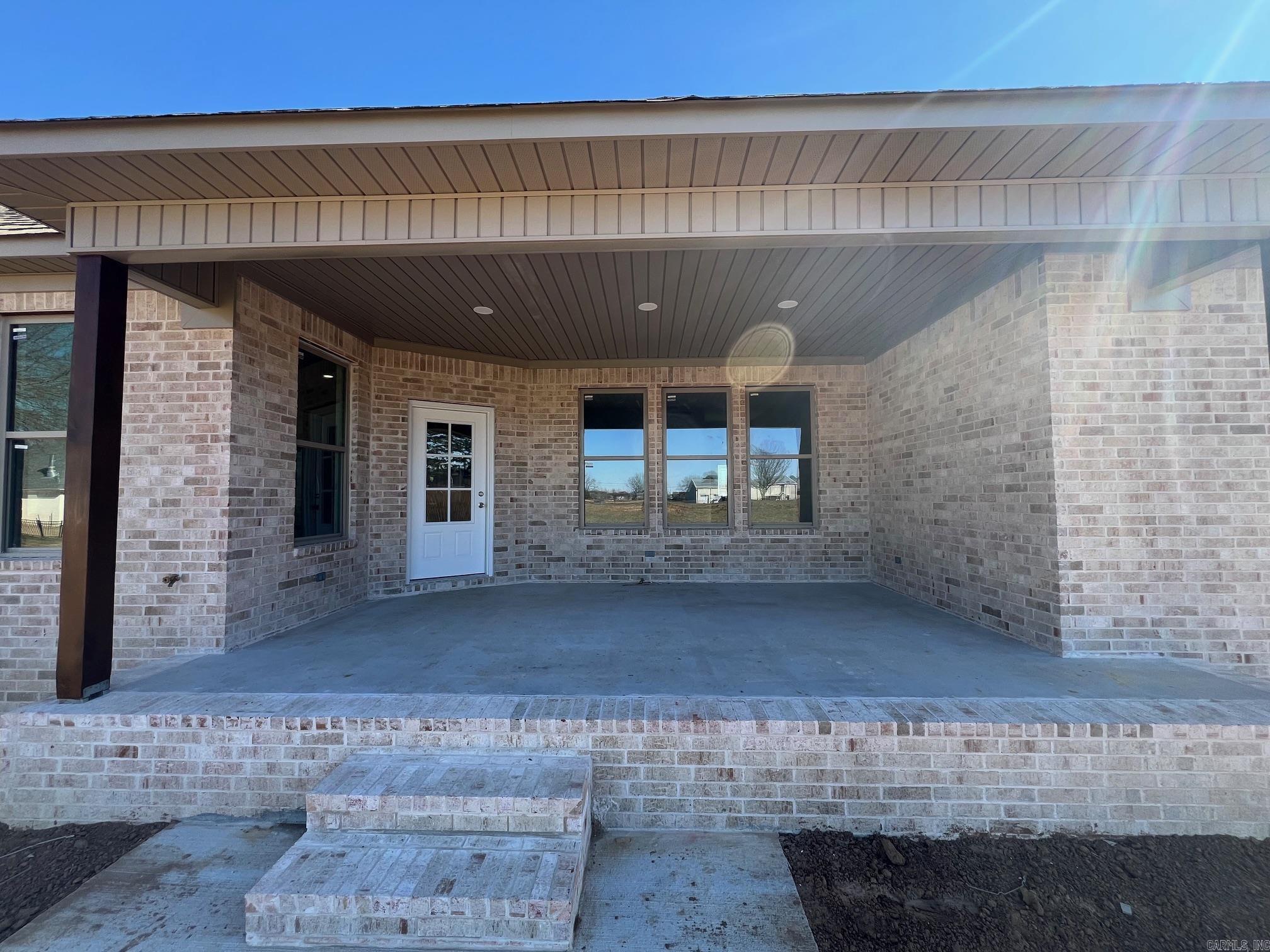 COUNTRY MEADOWS - Residential