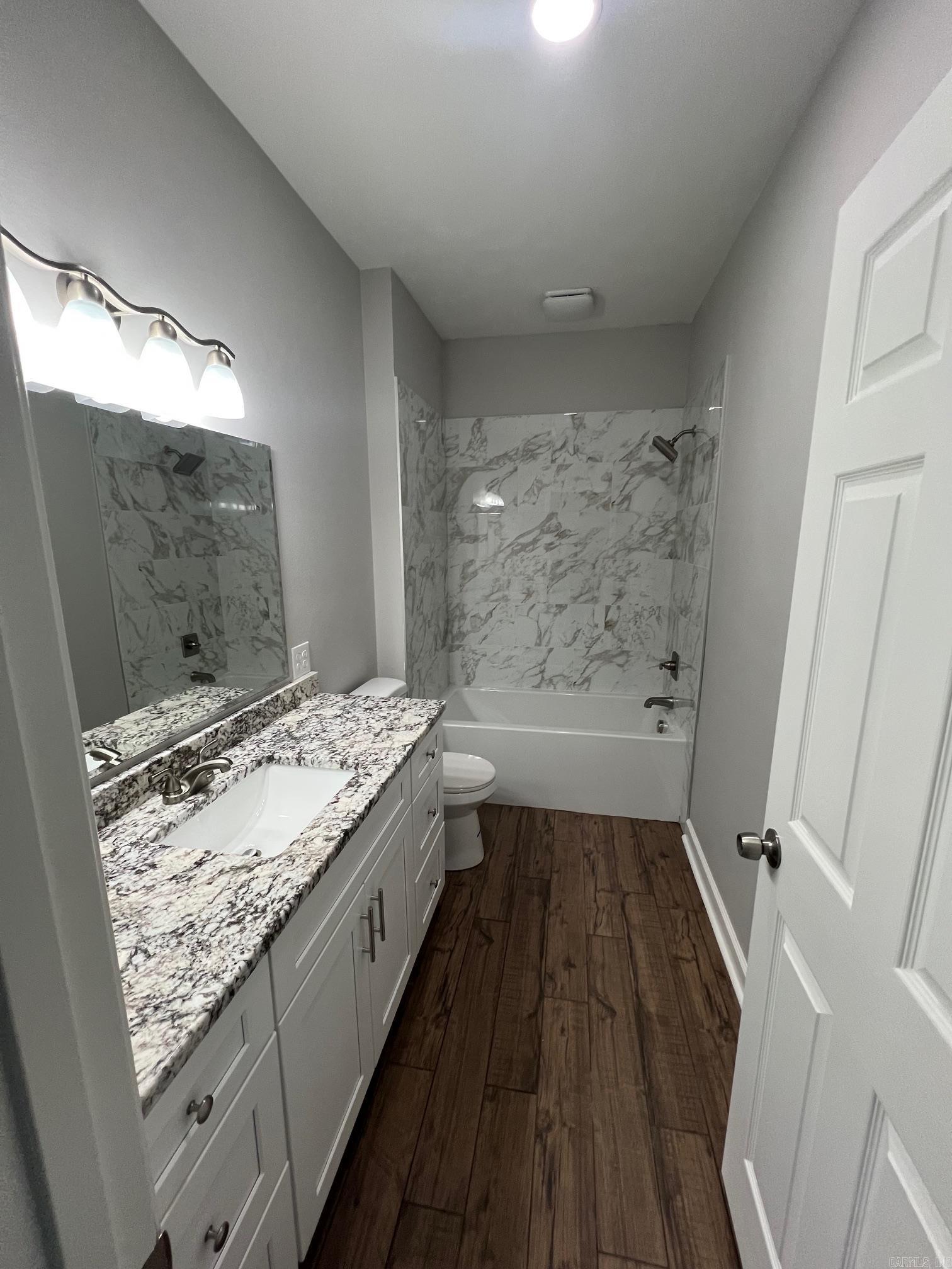 COUNTRY MEADOWS - Residential