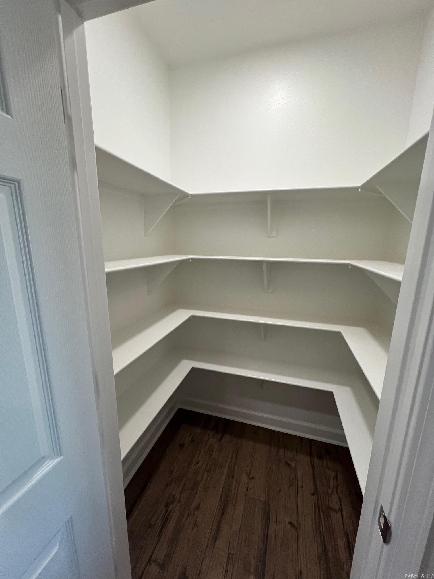 COUNTRY MEADOWS - Residential