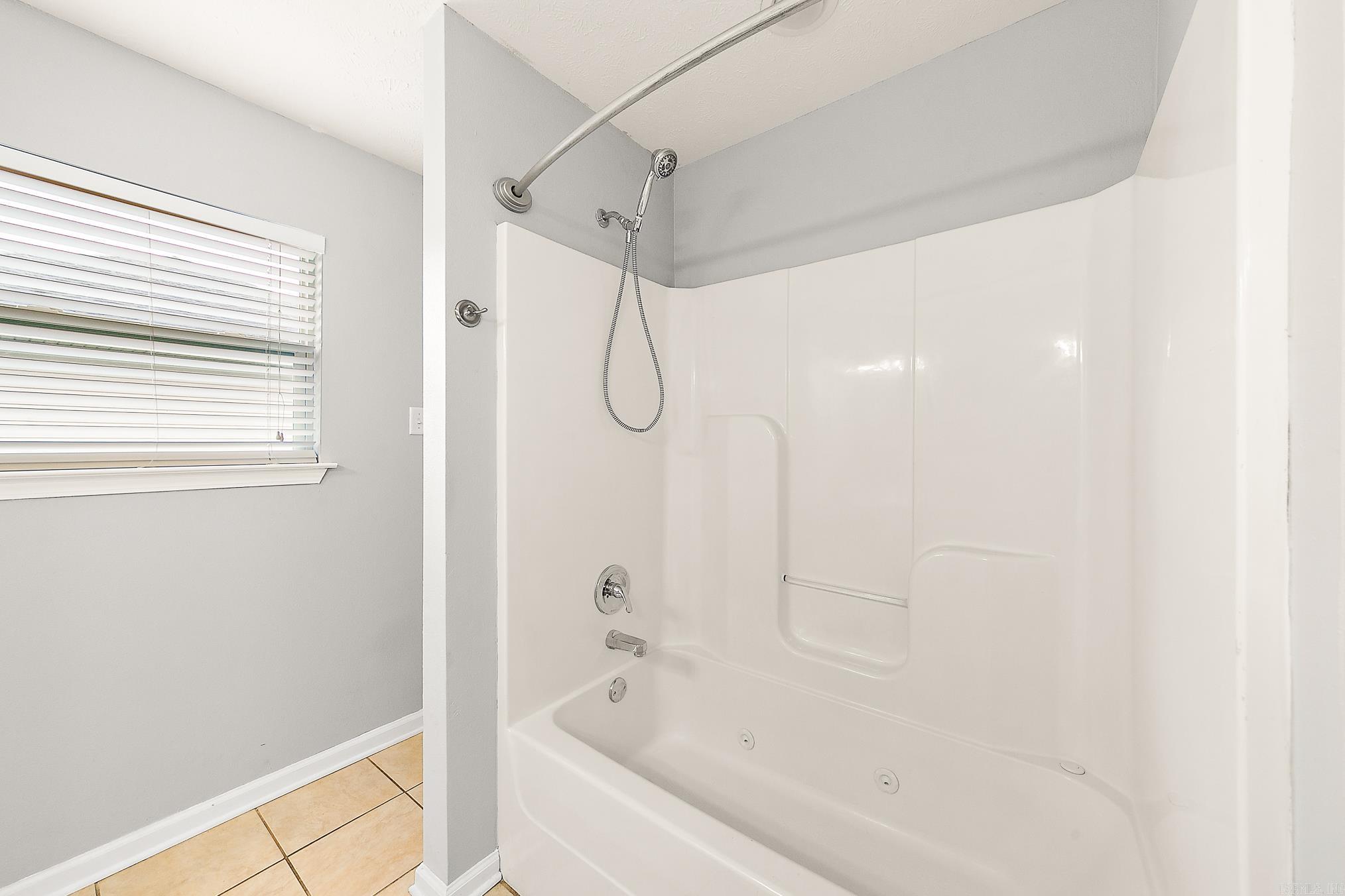 CARRIAGE COURT L - Residential