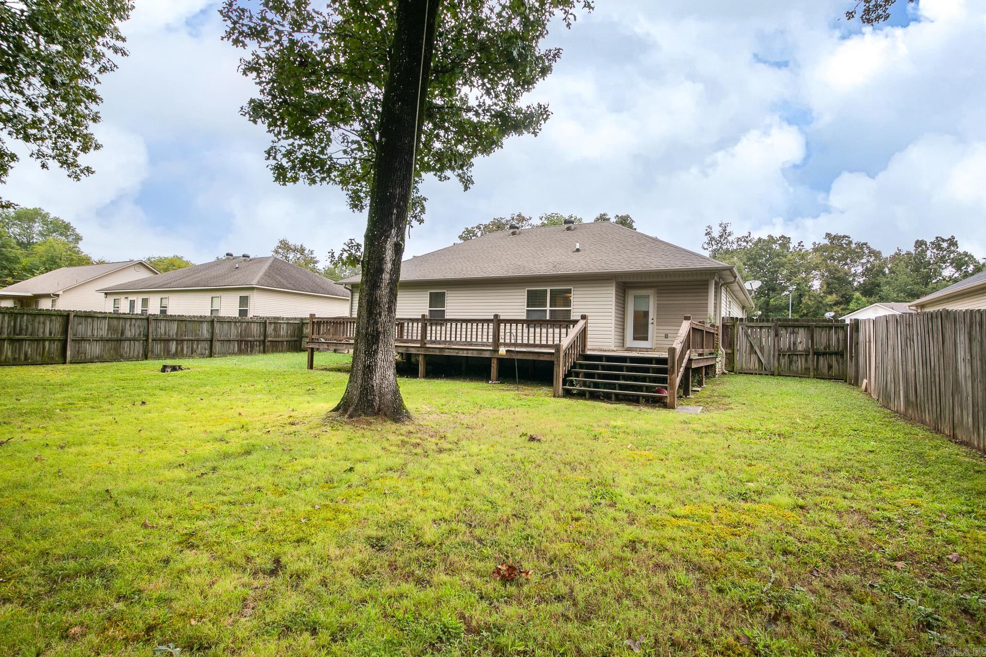 CARRIAGE COURT L - Residential