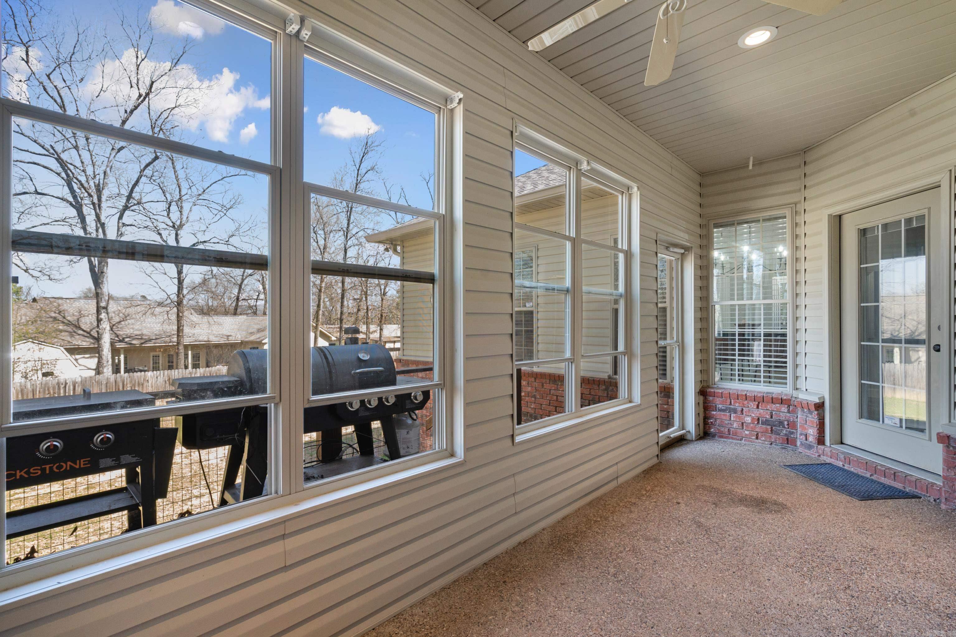 LAKEVIEW - Residential