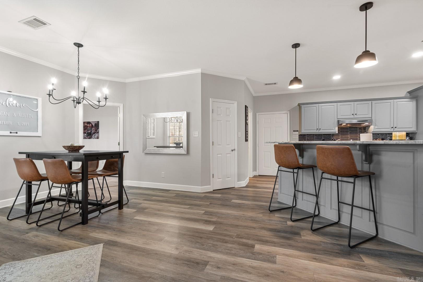 LAKEVIEW - Residential