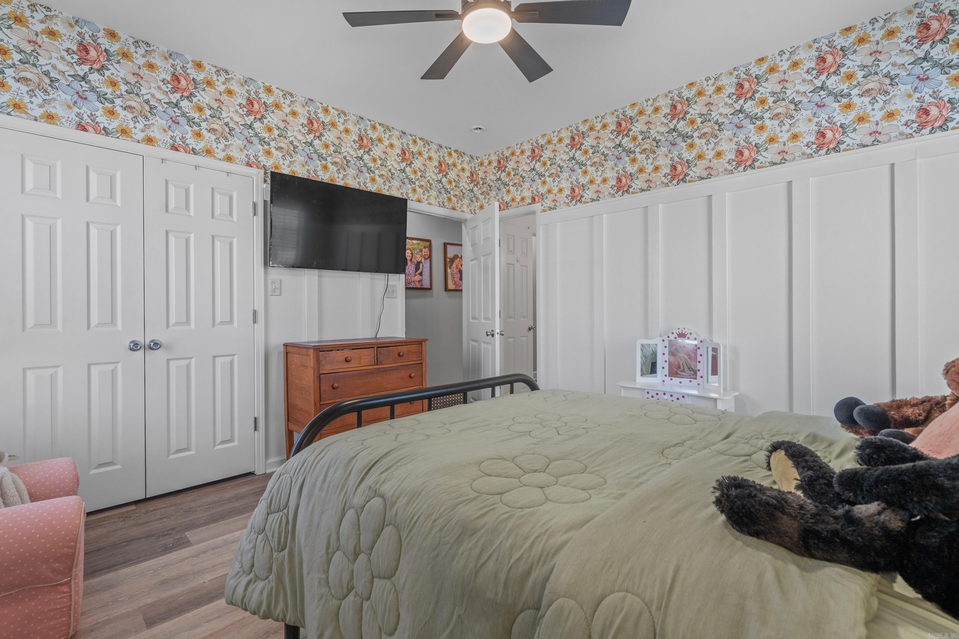 LAKEVIEW - Residential