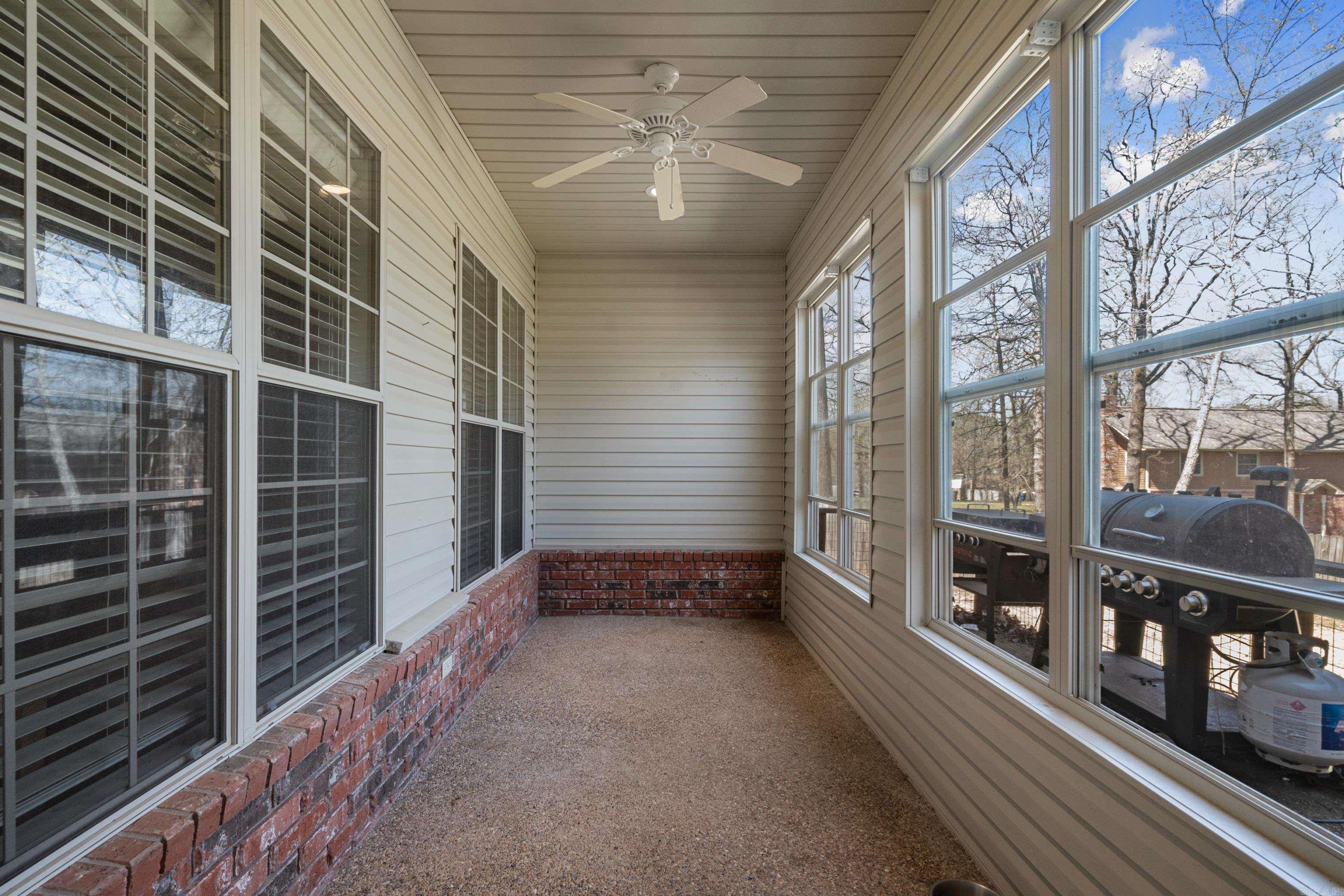 LAKEVIEW - Residential