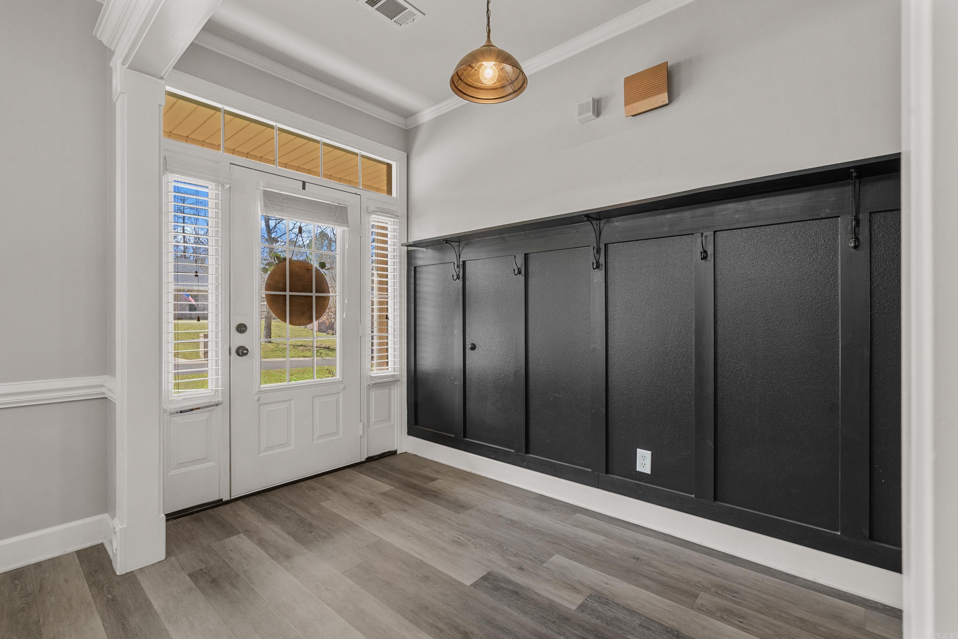 LAKEVIEW - Residential