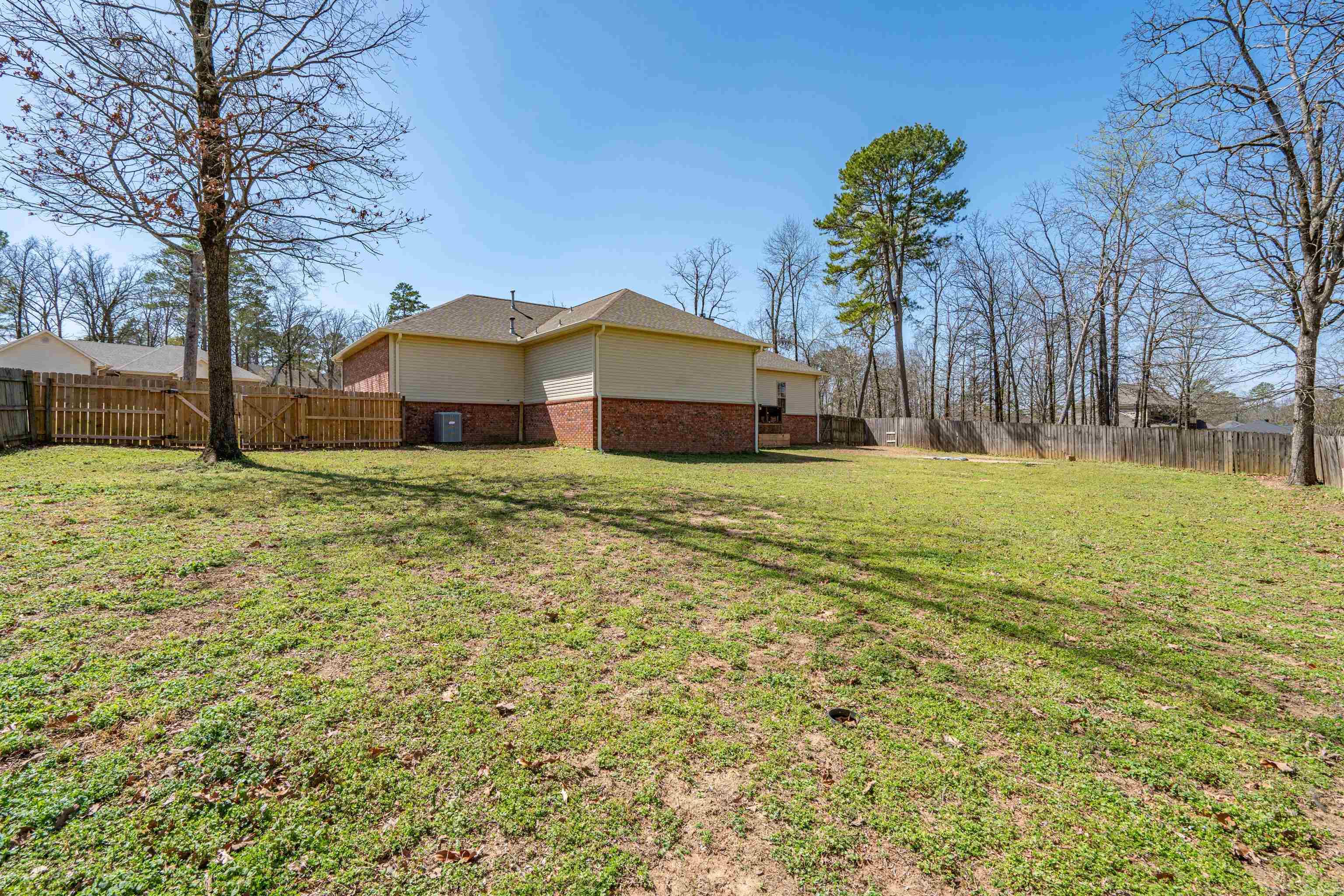 LAKEVIEW - Residential